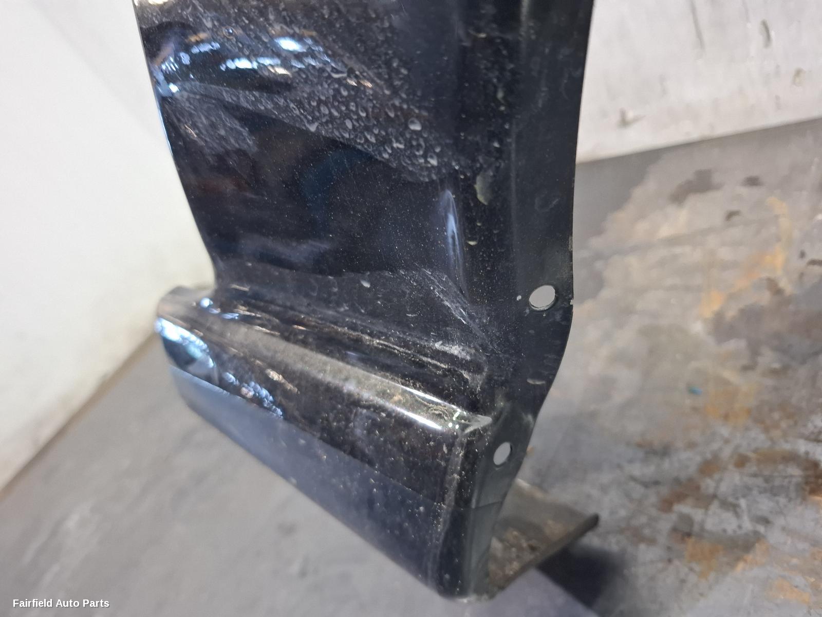 1998-2003 Subaru Liberty Right Guard