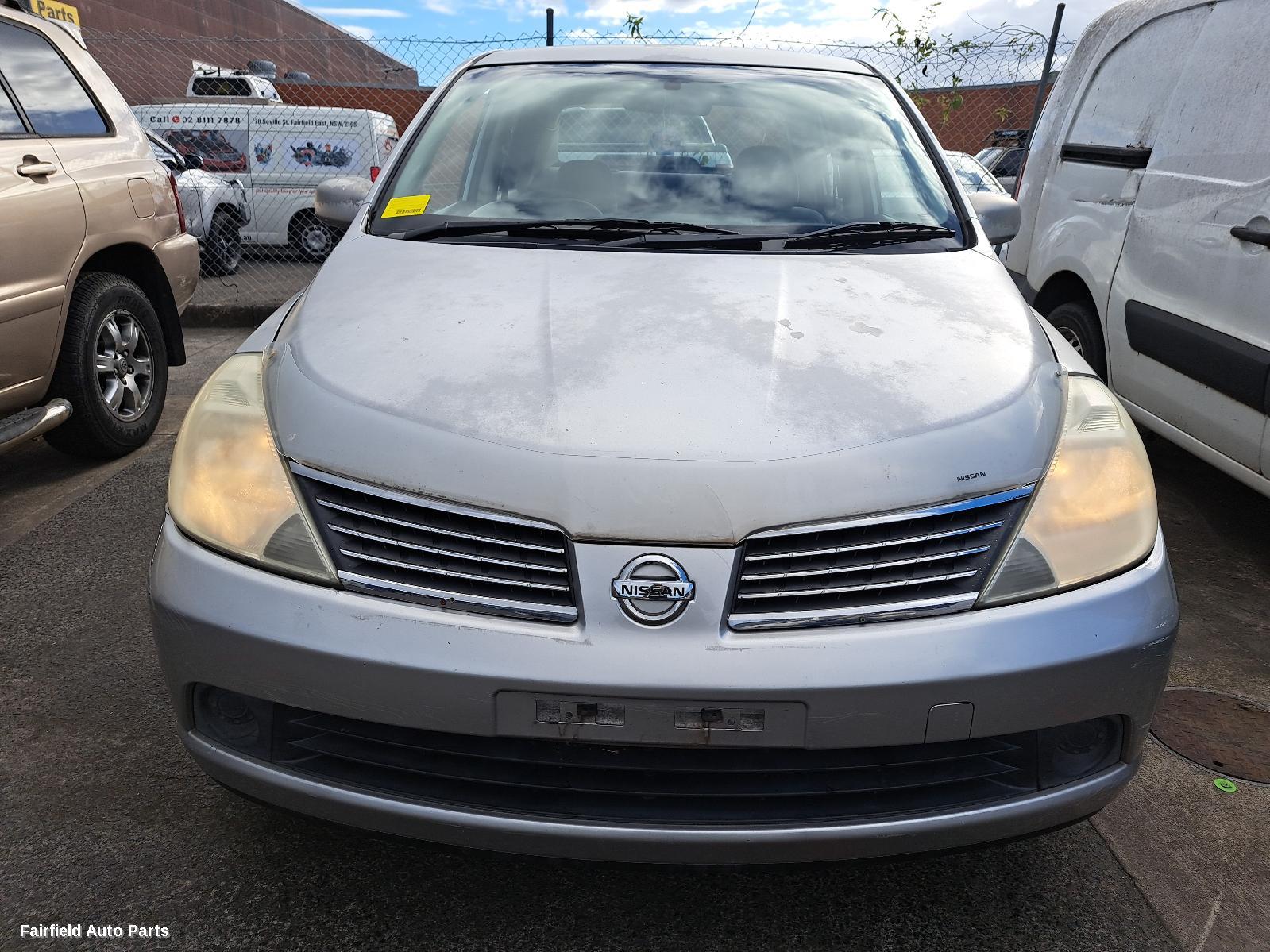 2007 Nissan Tiida Sunvisor