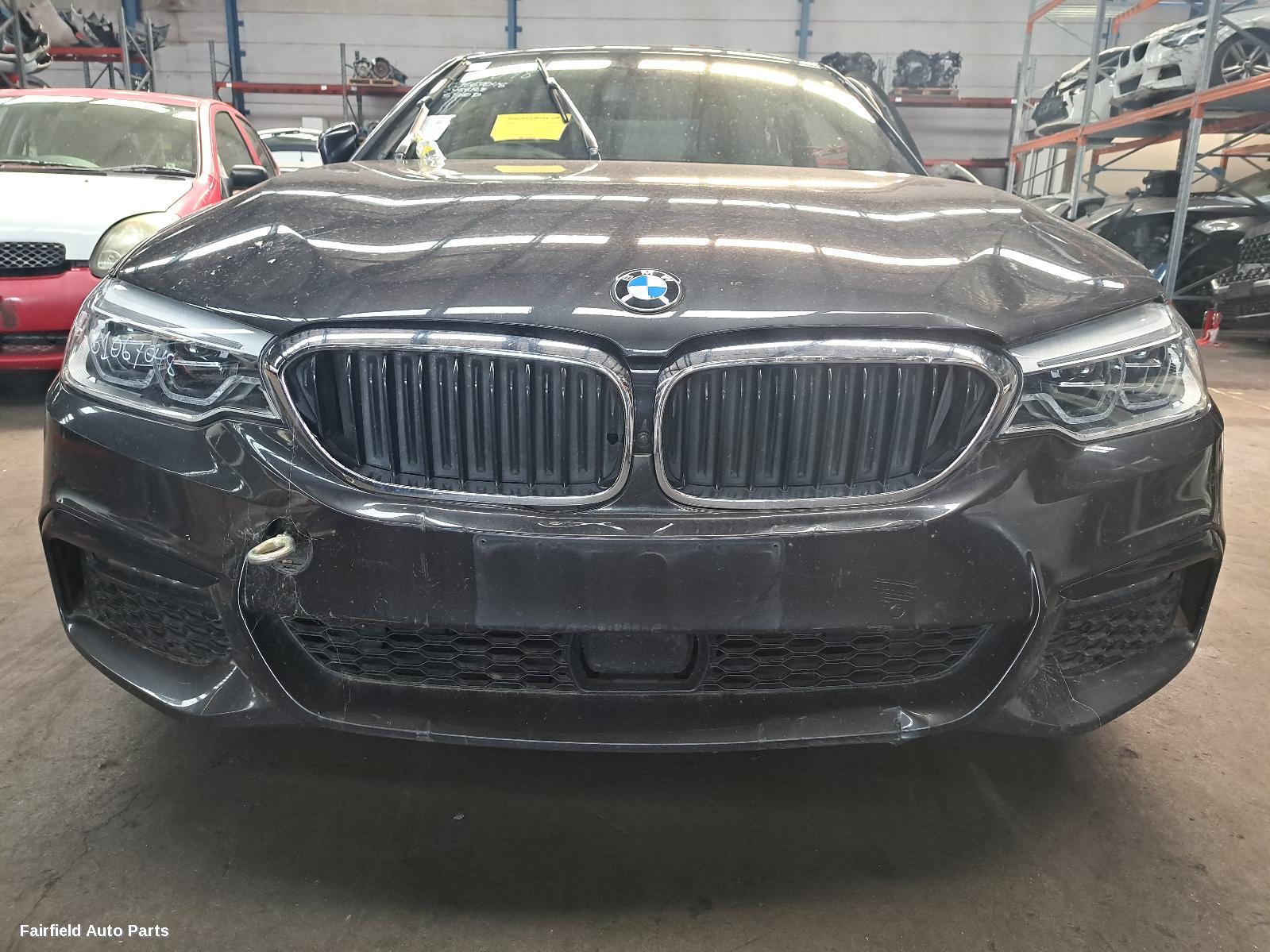 2020 Bmw 5 Series Front Seat