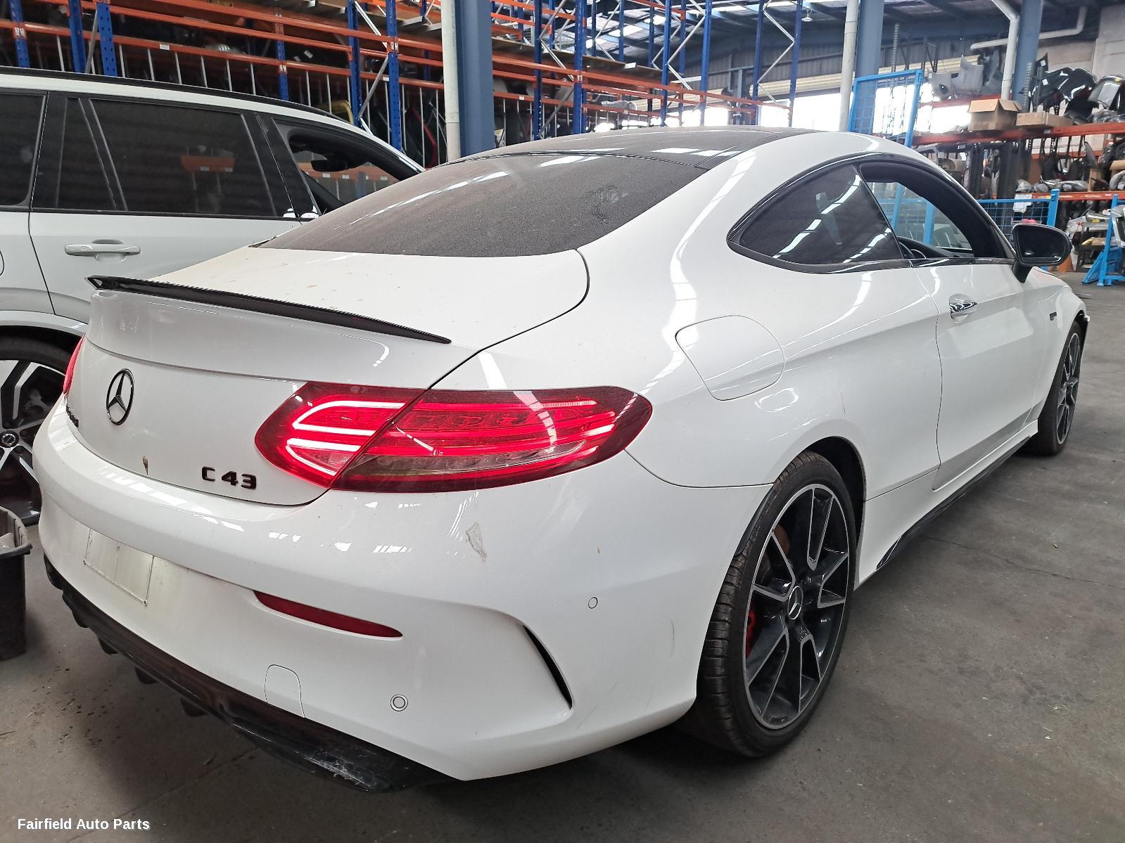 2018 Mercedes C Class Rocker Assy Cover