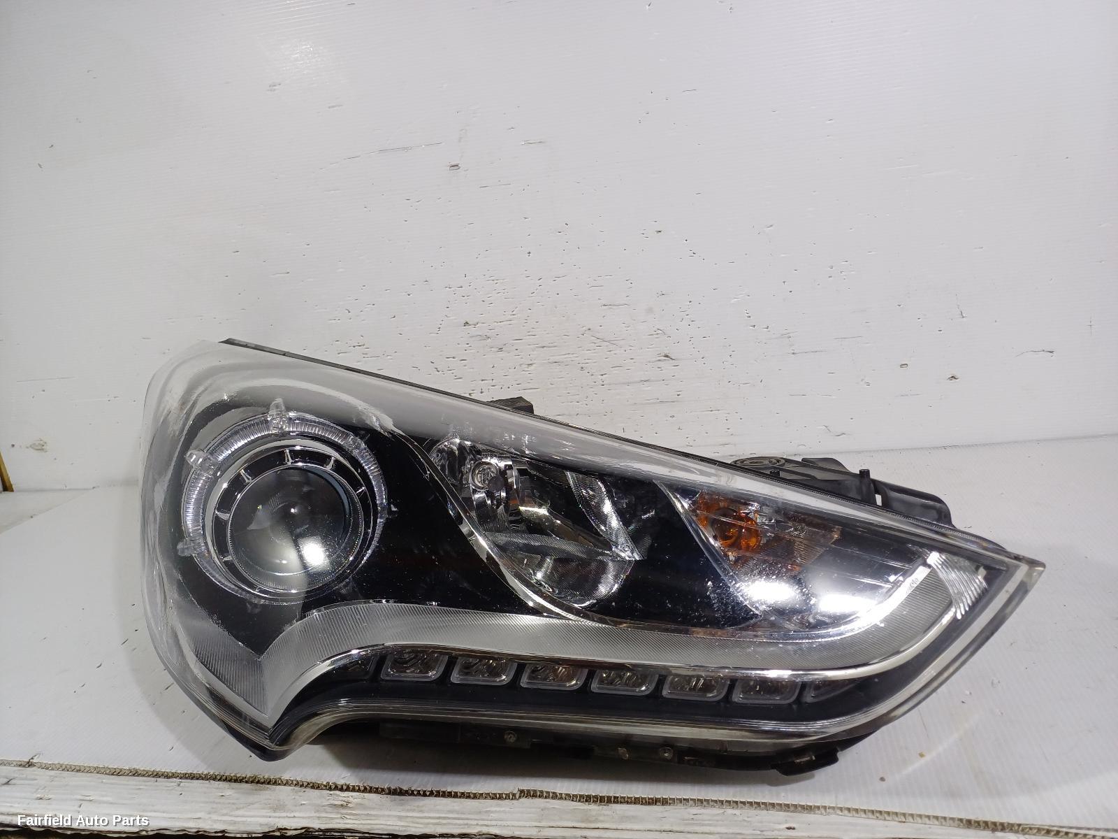 2011-2018 Hyundai Veloster Right Headlamp