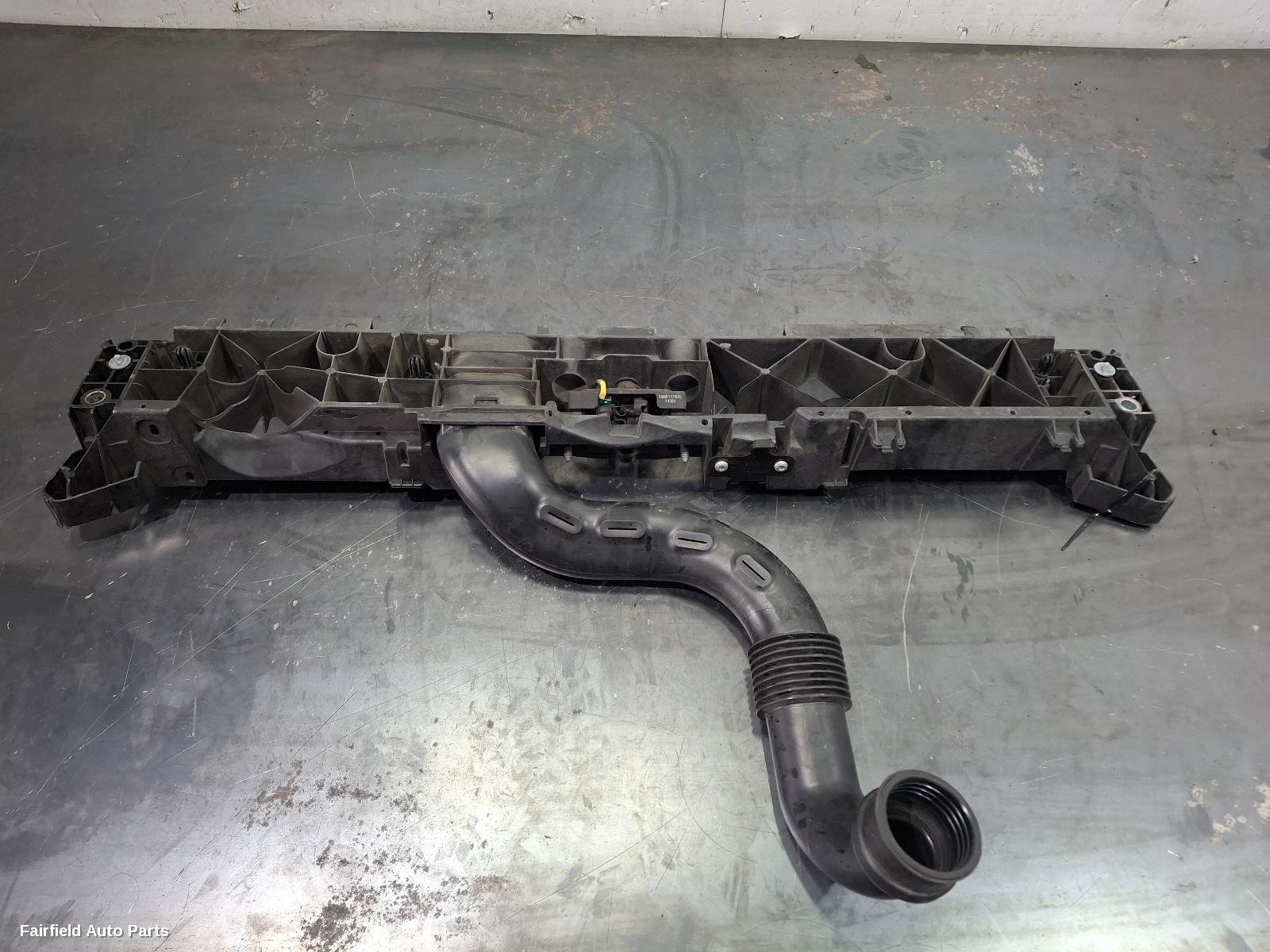 2013-2019 Renault Clio Radiator Support