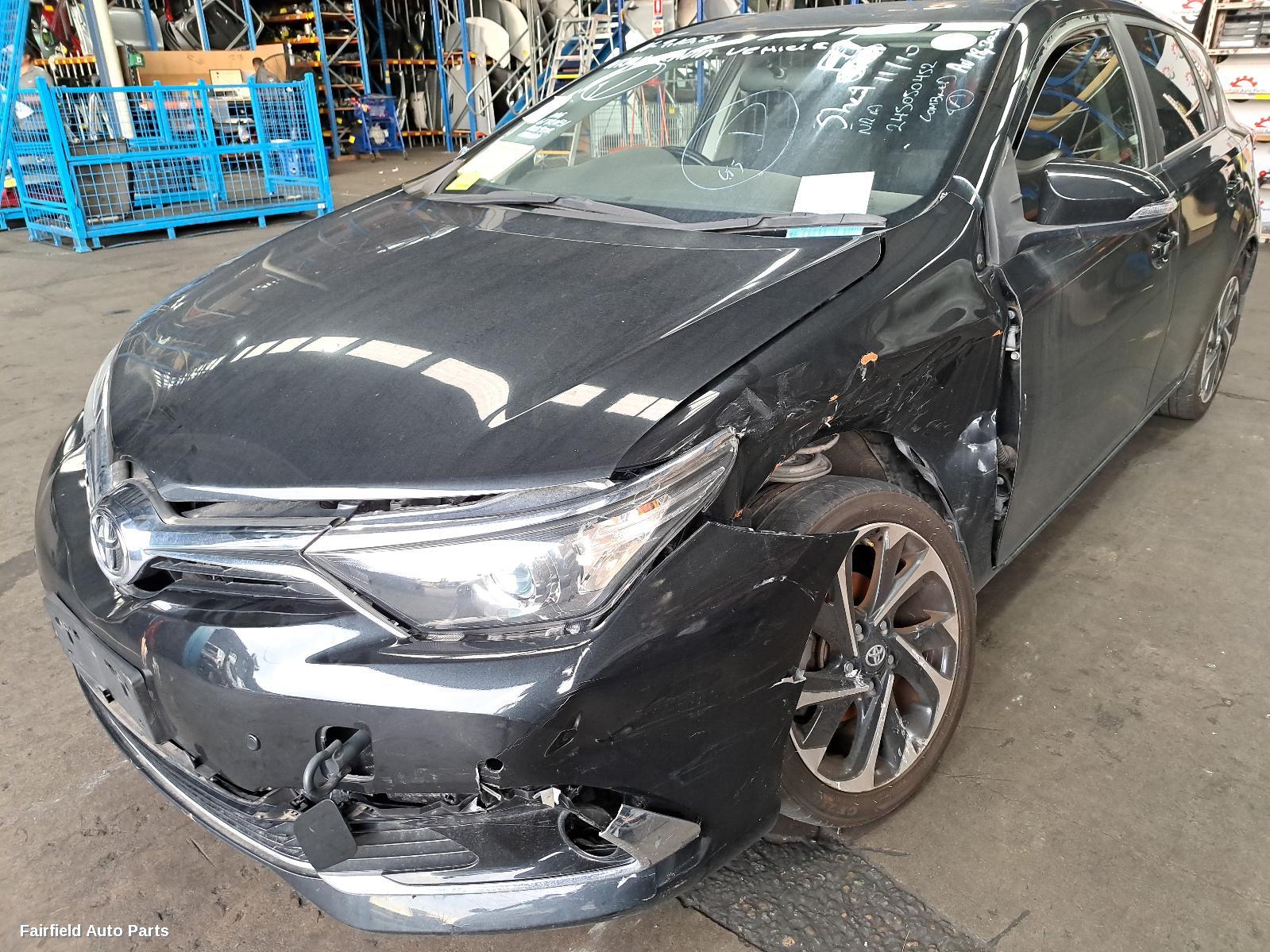 2015-2018 Toyota Corolla Grille