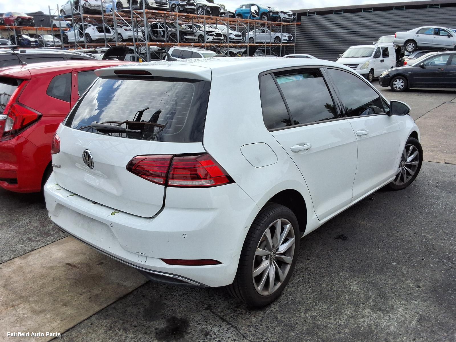 2019 Volkswagen Golf Left Door Mirror
