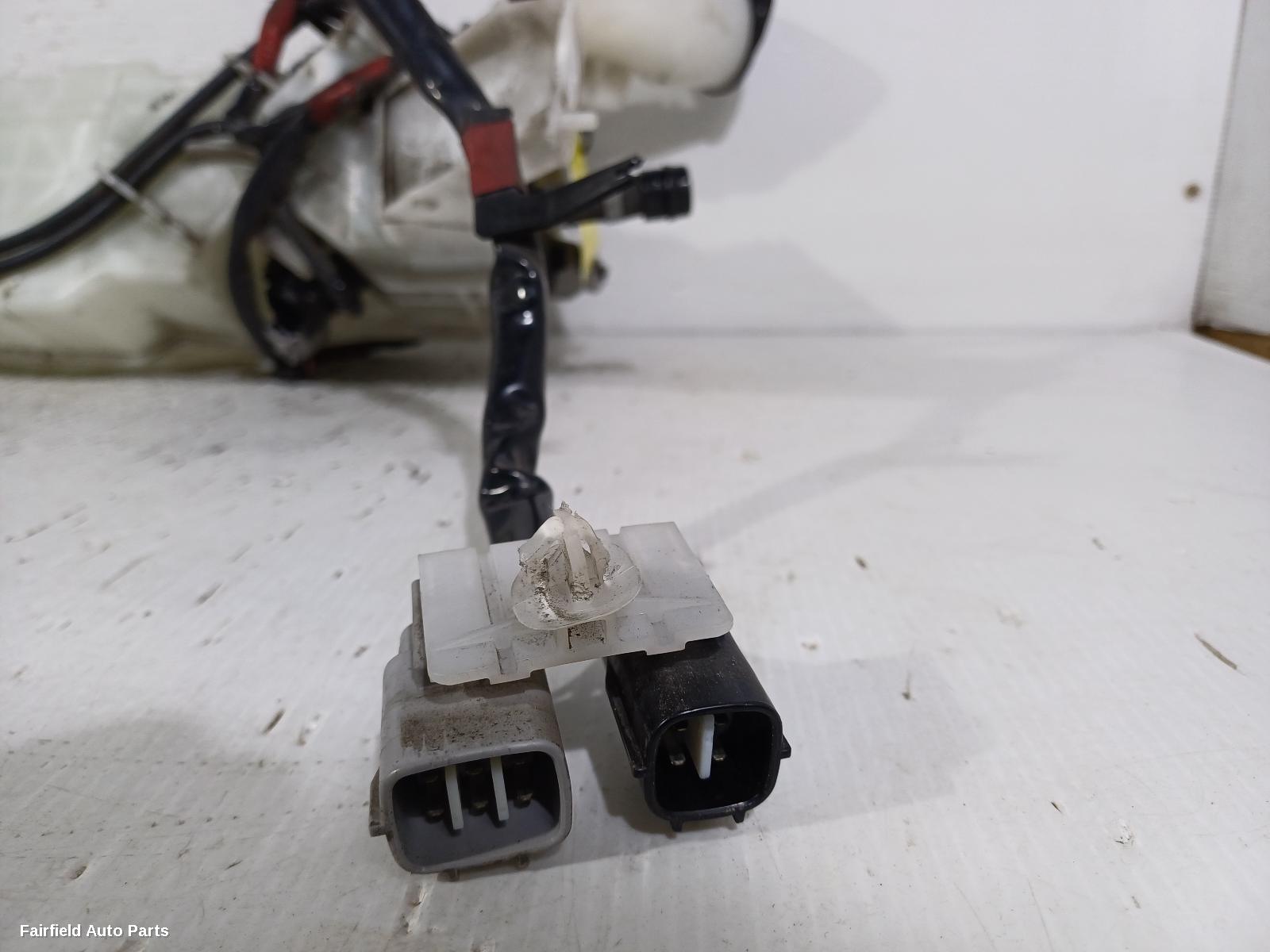 2007-2011 Lexus Lx Series Washer Bottle