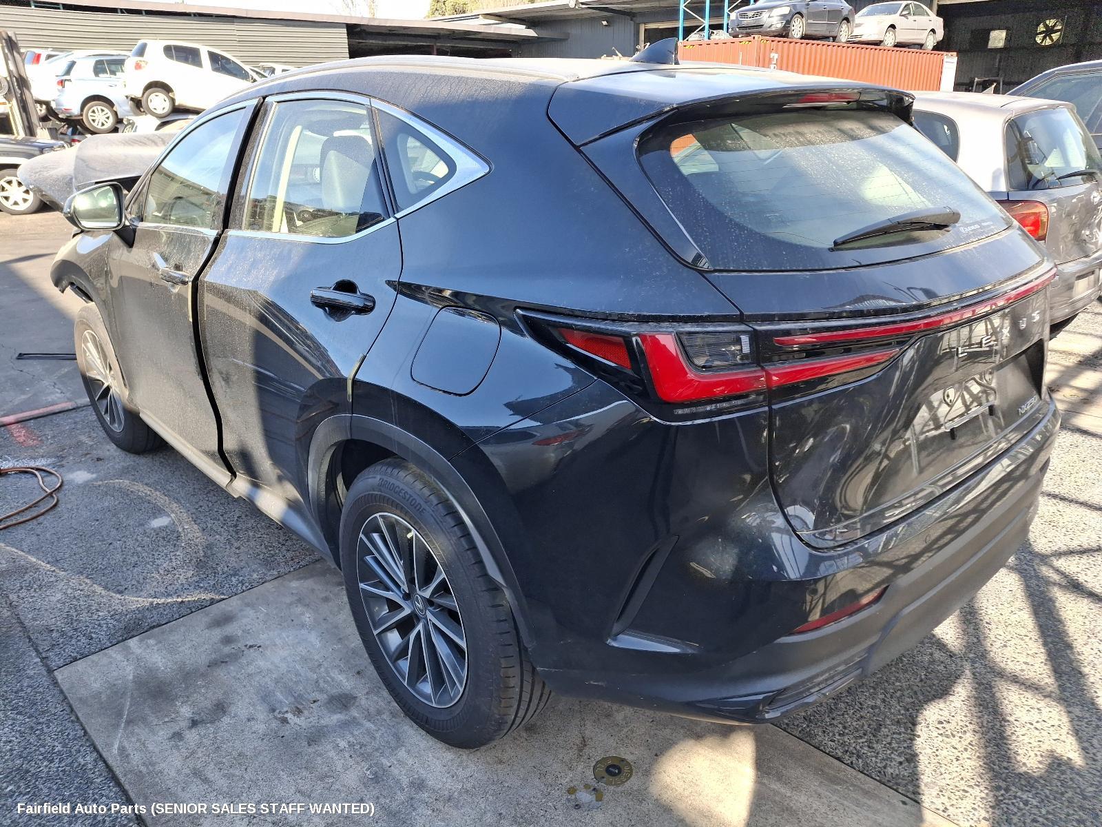 2023 Lexus Nx Right Front Door