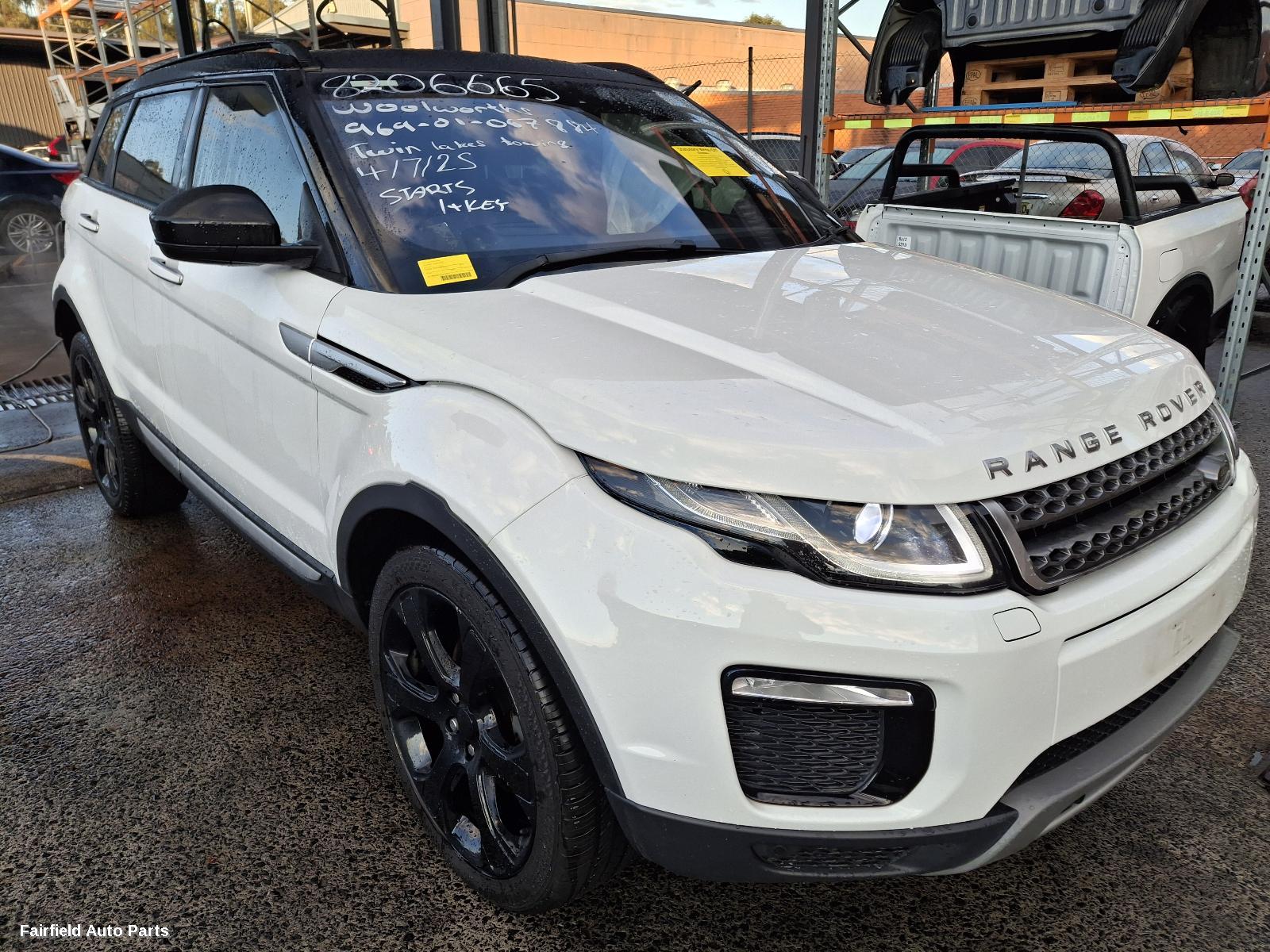 2017 Land Rover Rangerover Evoque Left Guard Liner