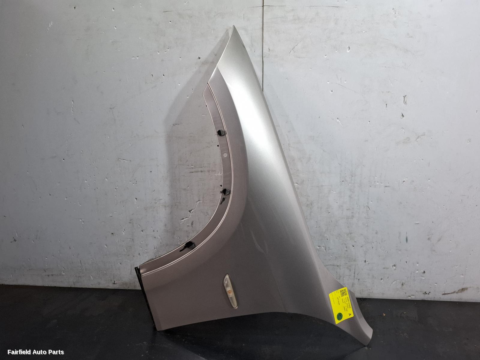 2010-2012 Bmw X1 Left Guard