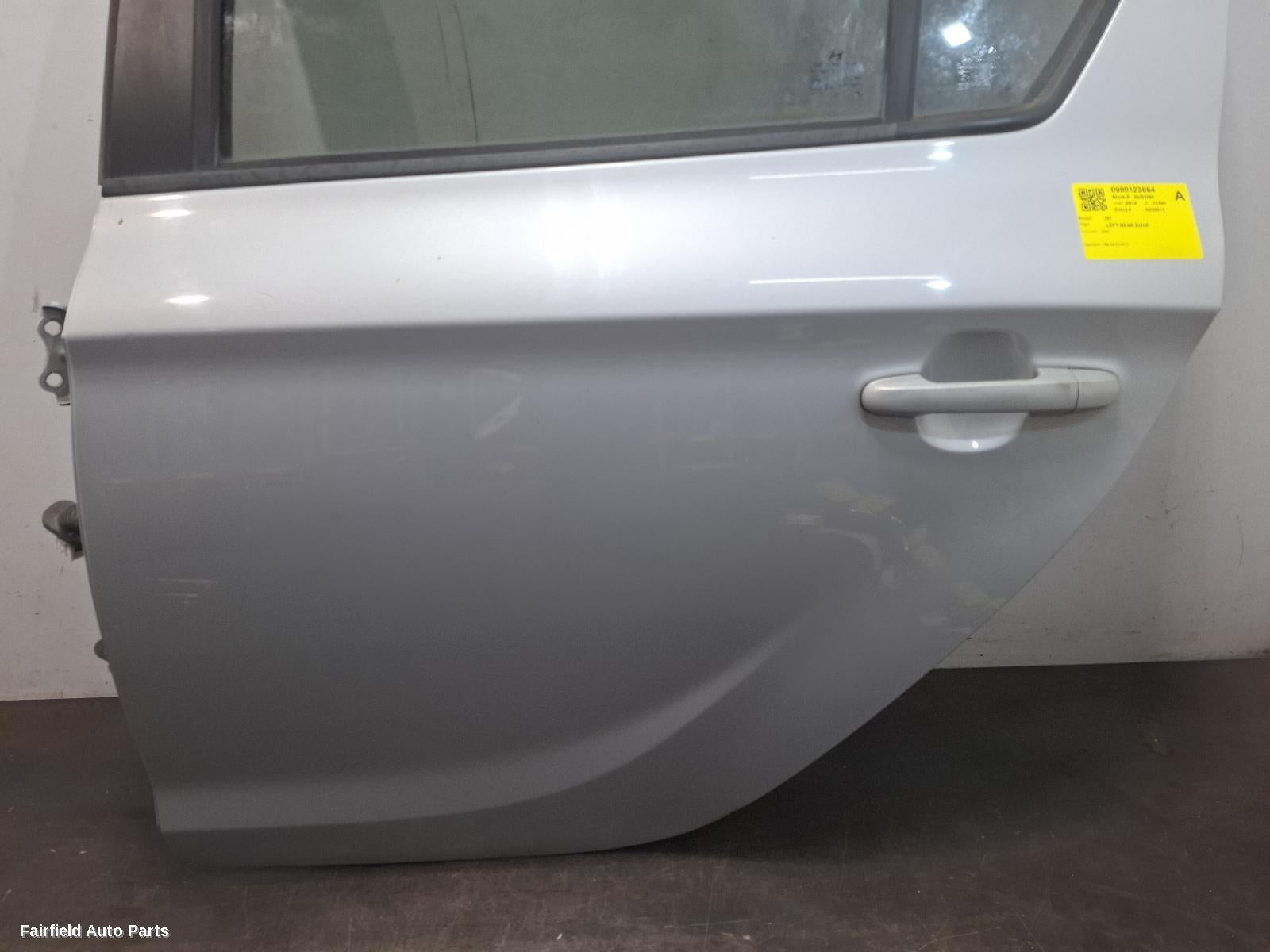2010-2015 Hyundai I20 Left Rear Door Sliding
