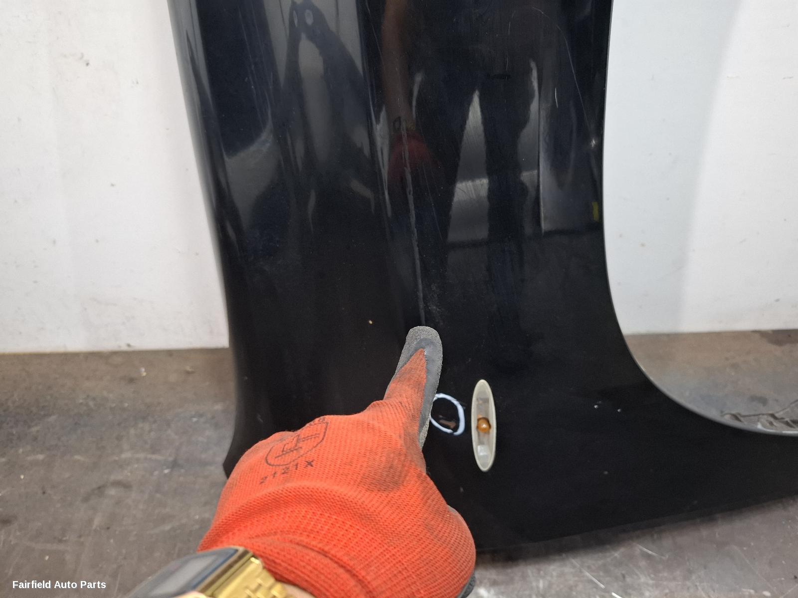 2007-2010 Toyota Kluger Right Guard