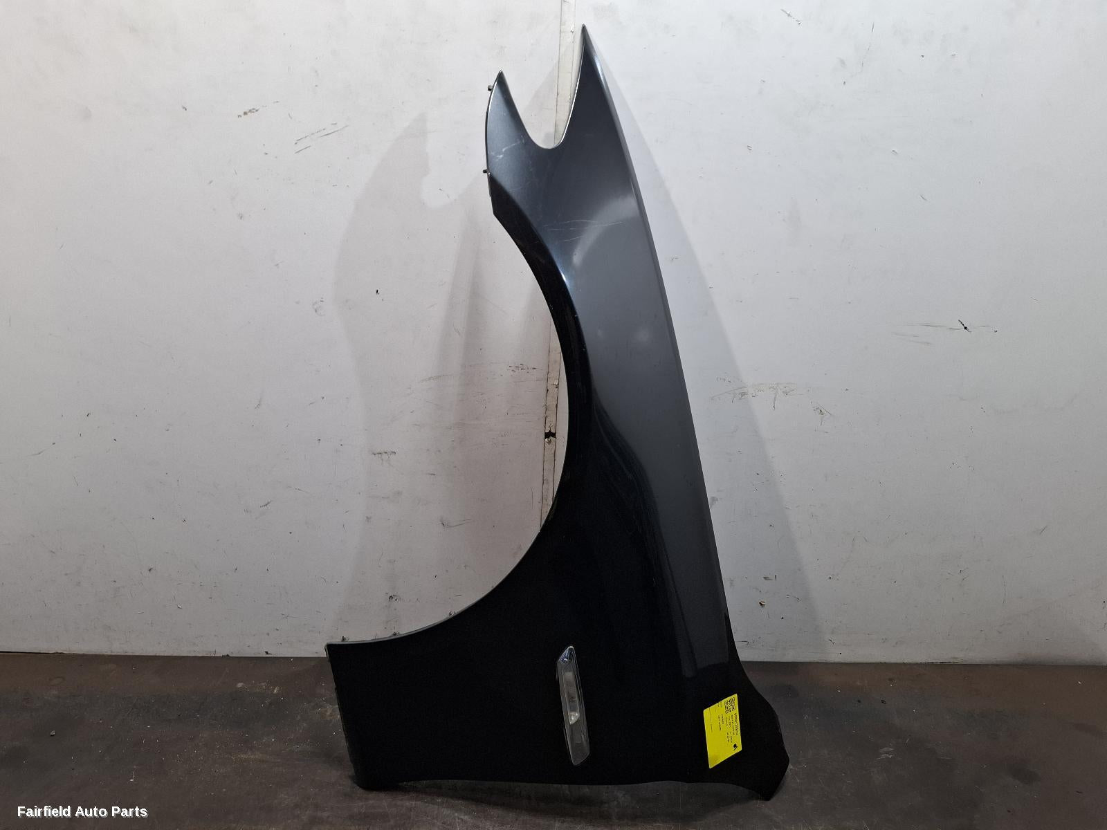 2010-2017 Bmw 5 Series Left Guard