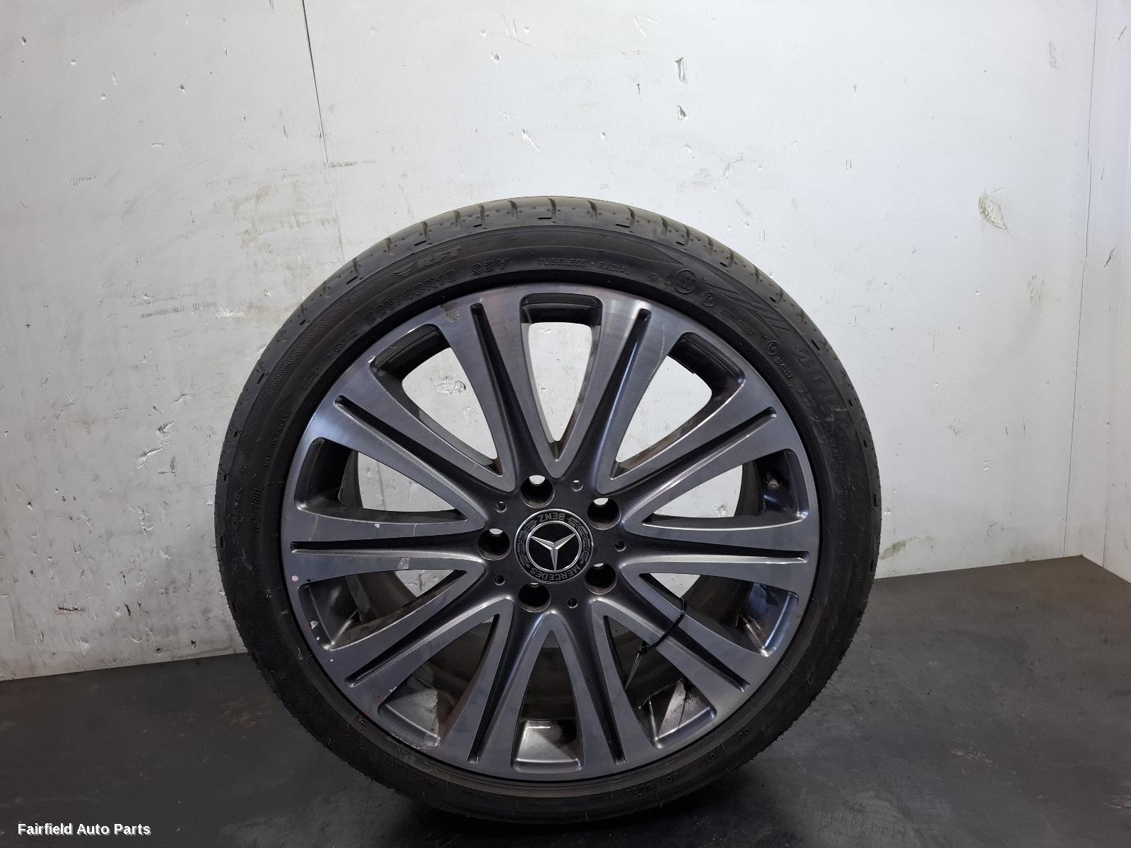 2013-2019 Mercedes Cla Class Wheel Mag