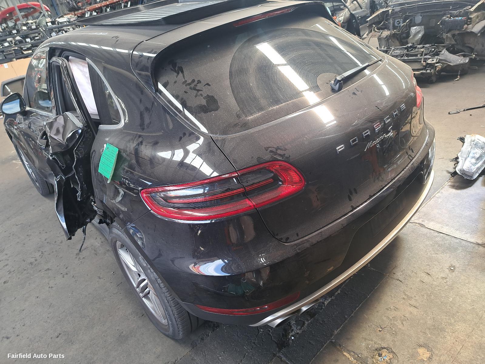 2015 Porsche Macan Overflow Bottle