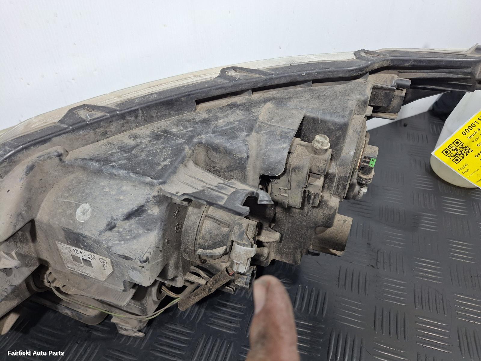 2013-2017 Nissan Qashqai Right Headlamp