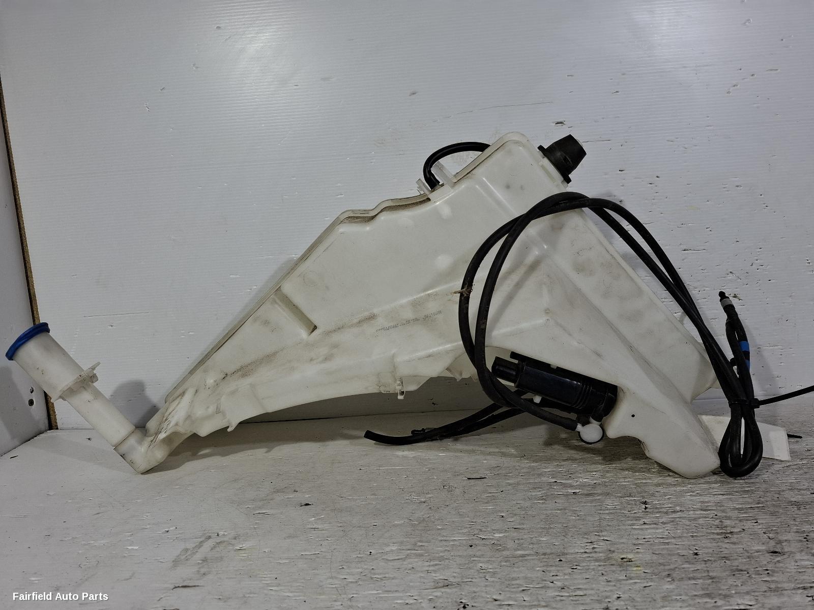 2016-2026 Land Rover Discovery Washer Bottle