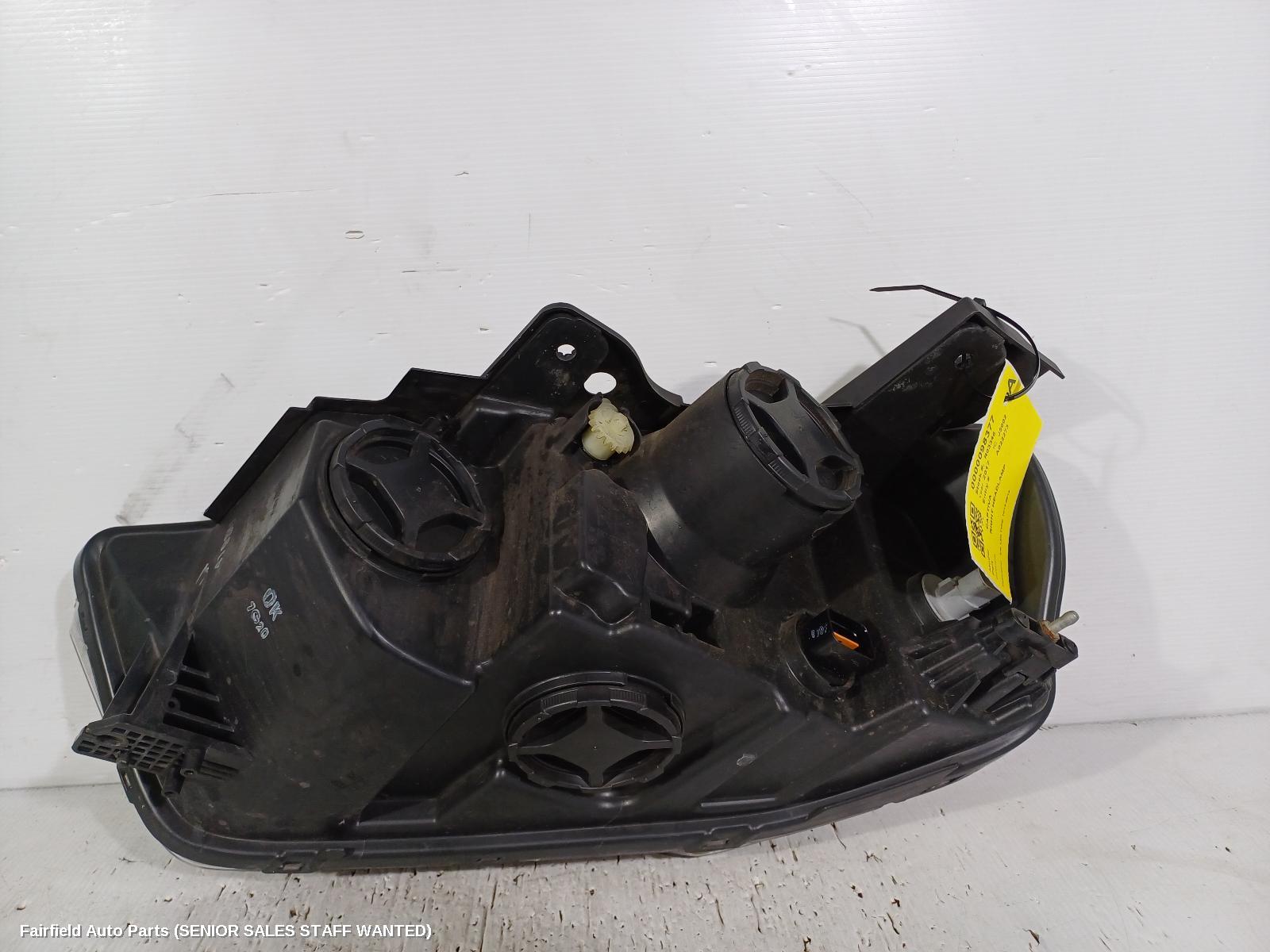 2017 Holden Captiva Right Headlamp