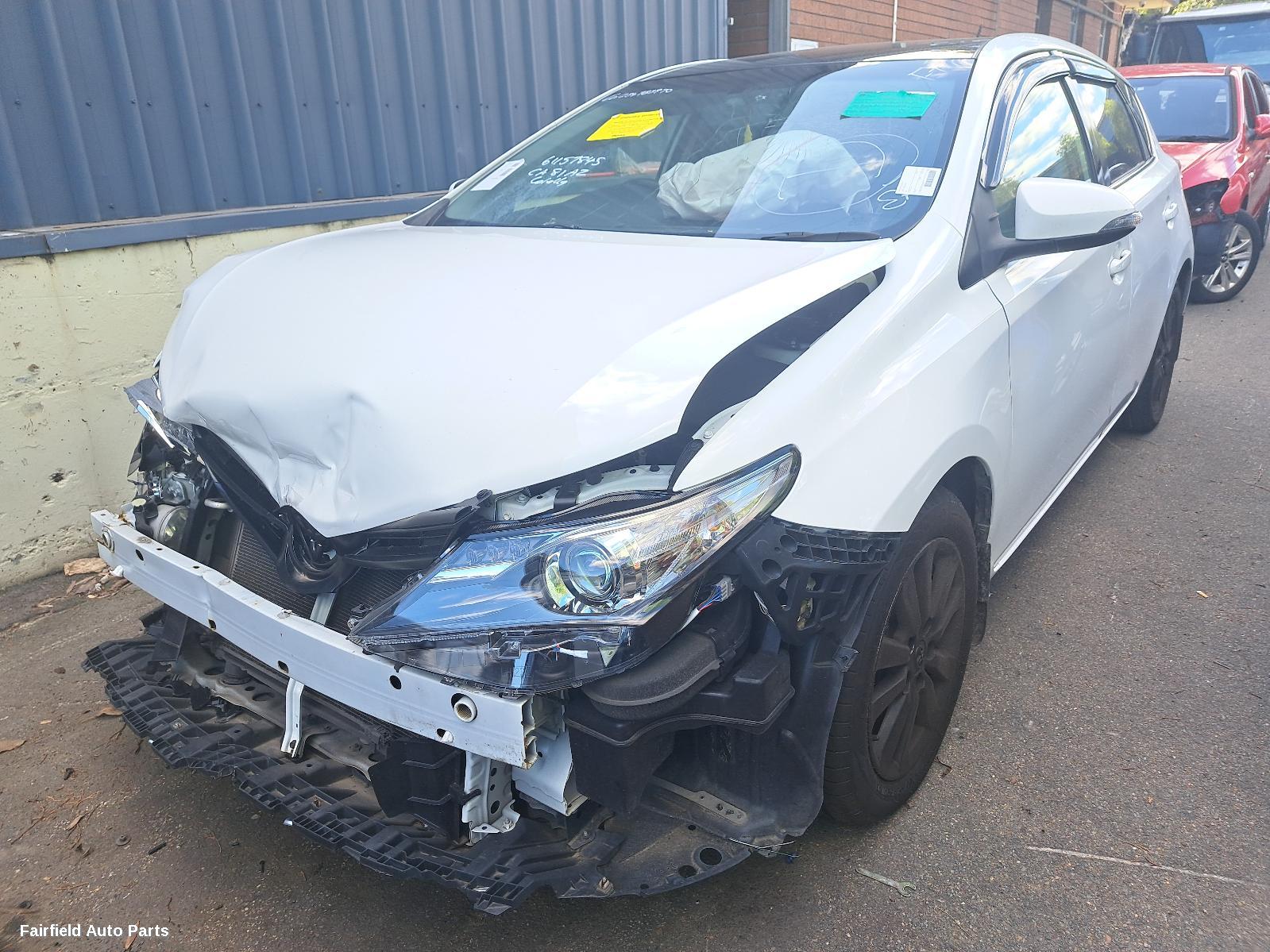 2014 Toyota Corolla Left Taillight