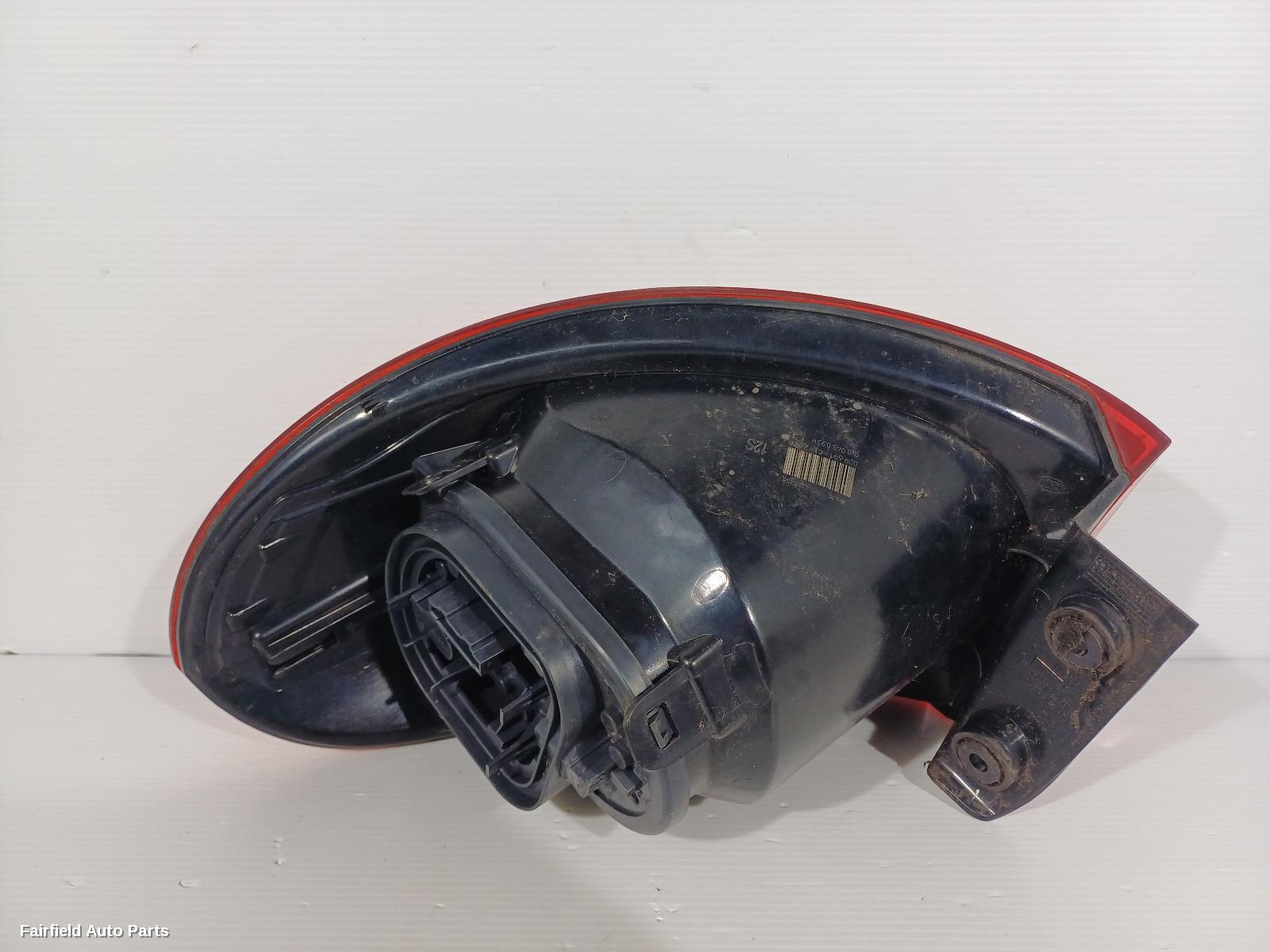 2008-2011 Volkswagen Tiguan Left Taillight