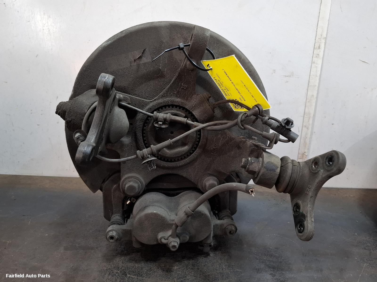 2017-2025 Ldv D90 Right Front Hub Assembly
