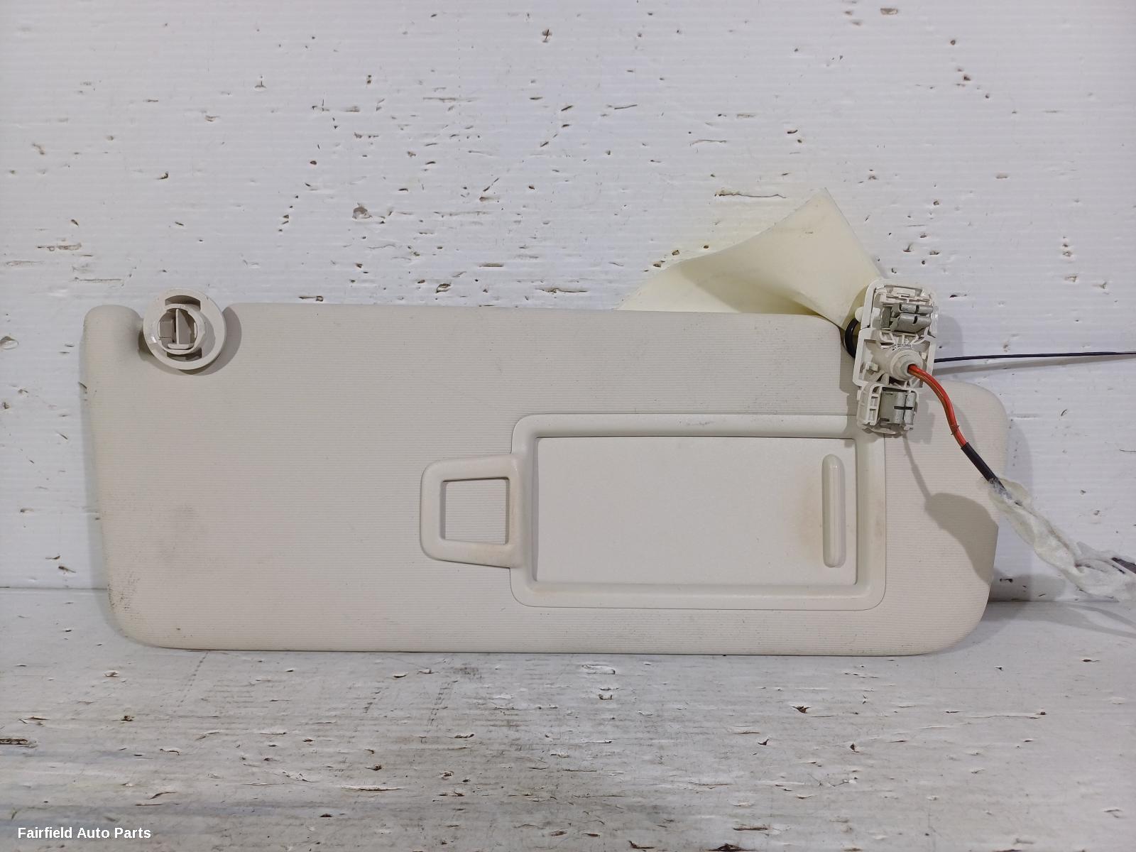 2015-2023 Volkswagen Passat Sunvisor