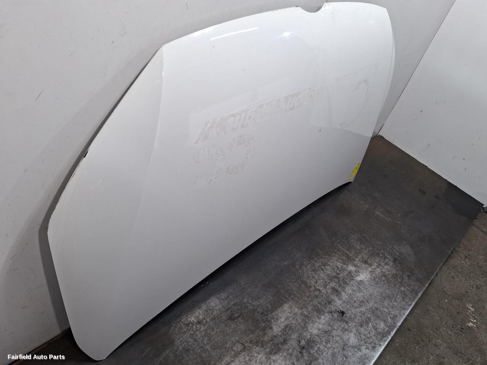 2010-2015 Volkswagen Caddy Bonnet