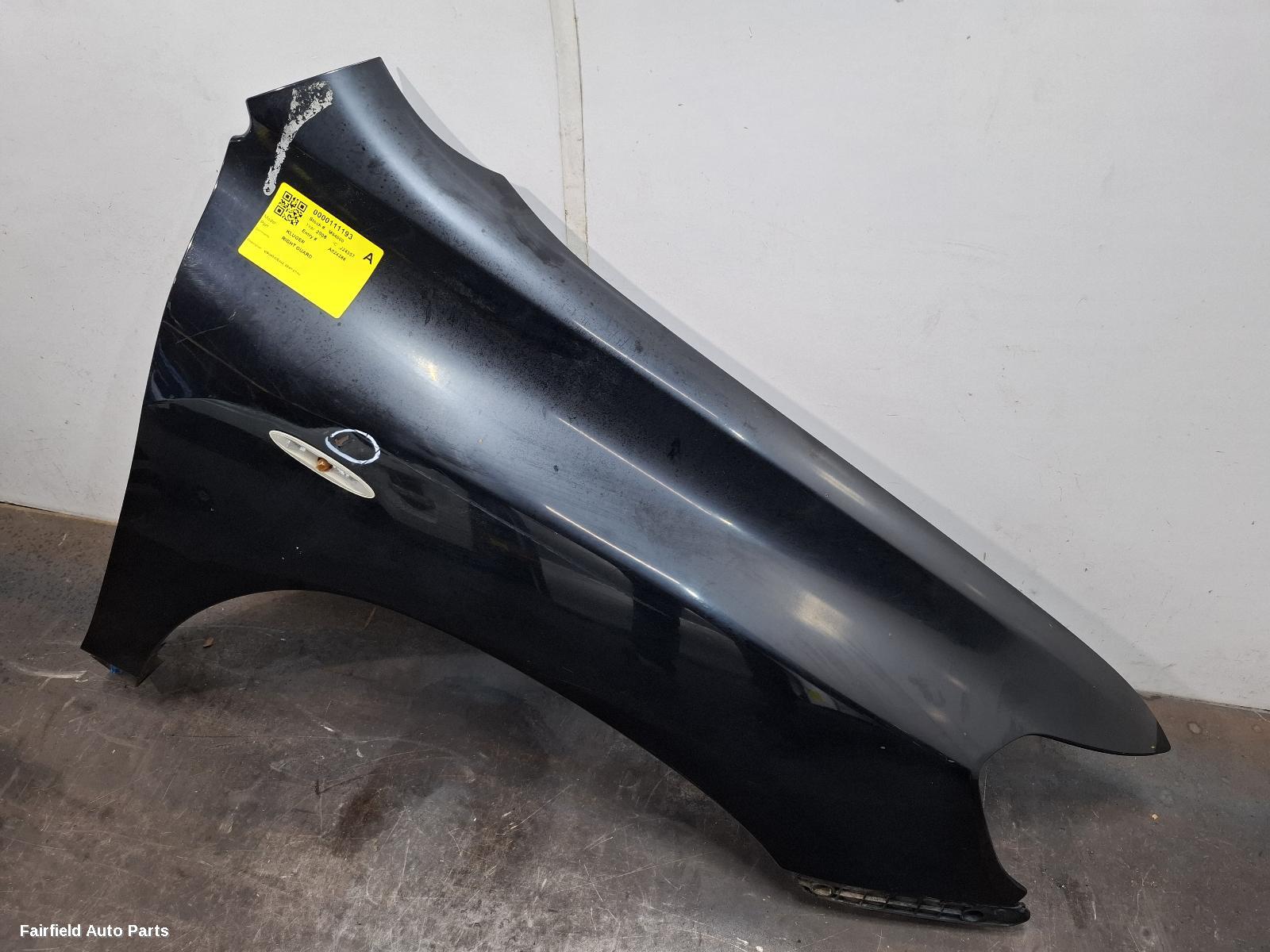 2007-2010 Toyota Kluger Right Guard