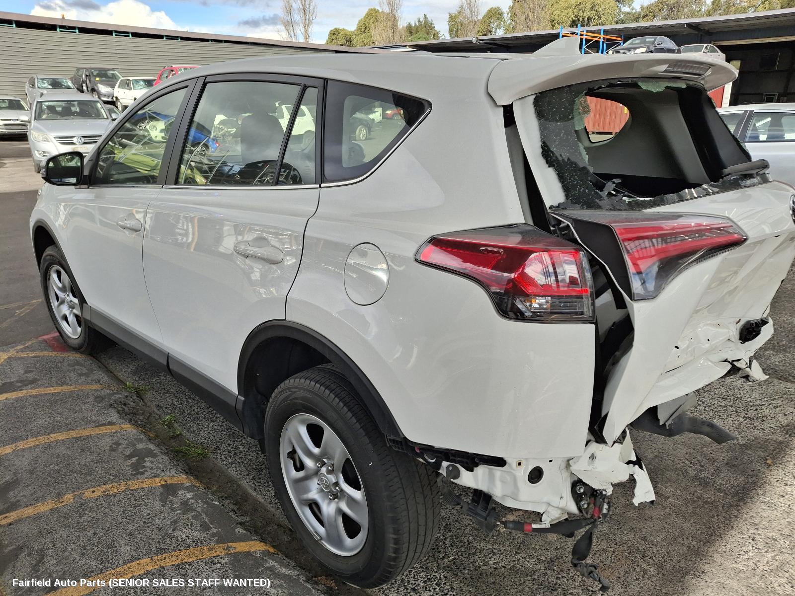 2017 Toyota Rav4 Left Headlamp