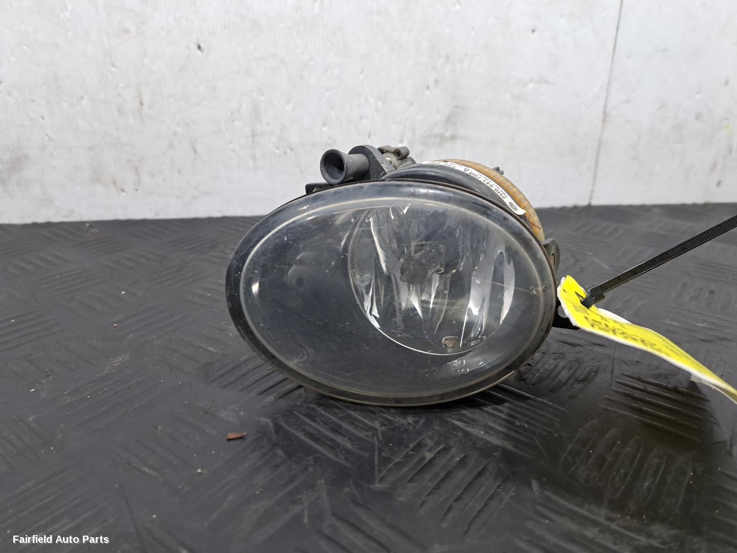 2010-2016 Volkswagen Amarok Right Indicator Fog Side