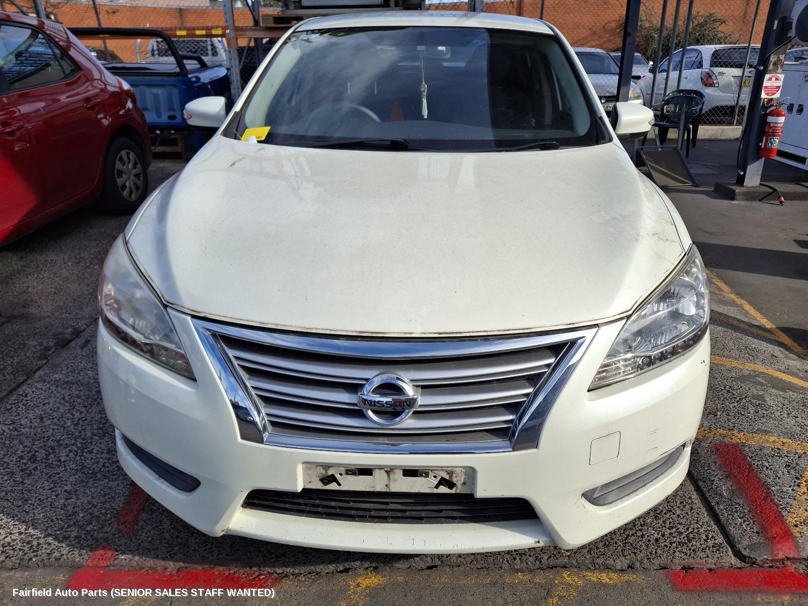 2012-2017 Nissan Pulsar Left Rear Door Sliding