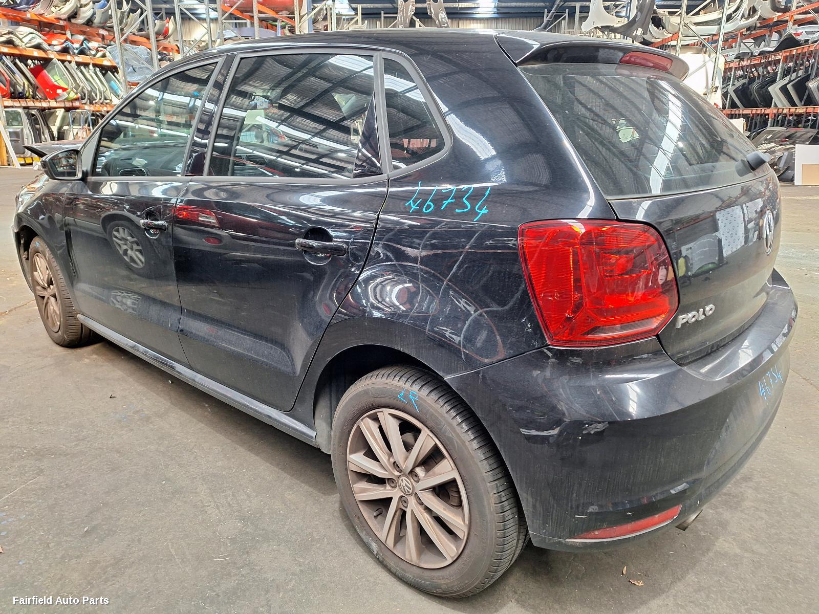 2016 Volkswagen Polo Left Taillight