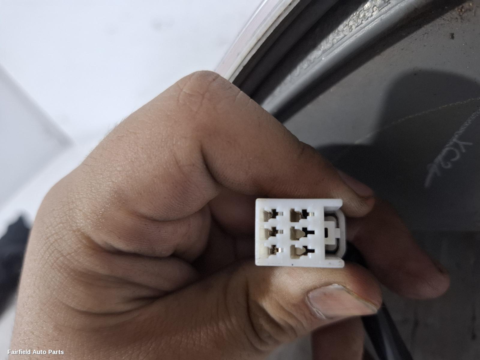 2007-2009 Mazda Cx9 Right Taillight