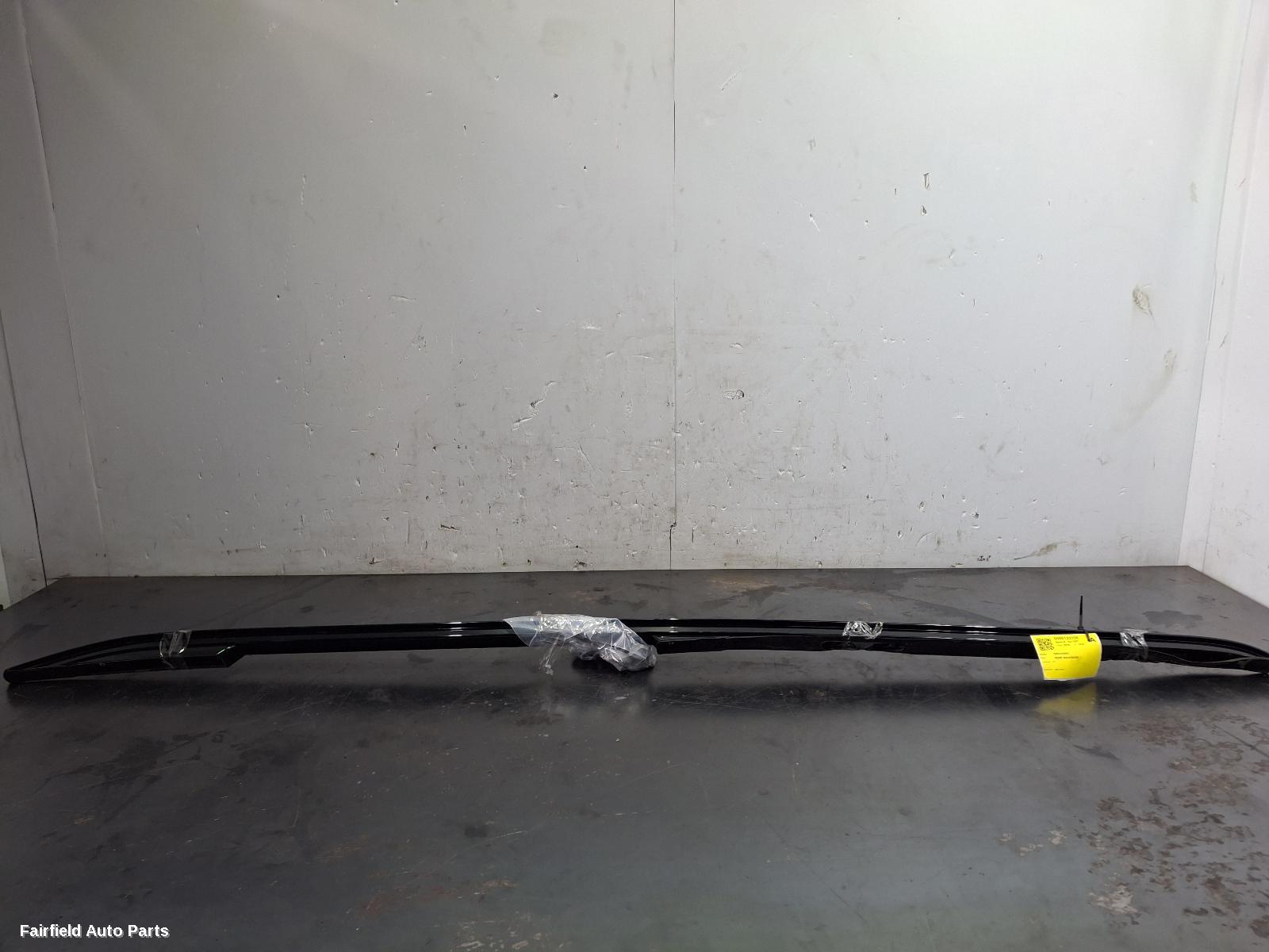 2016-2026 Land Rover Discovery Roof Rack Bars