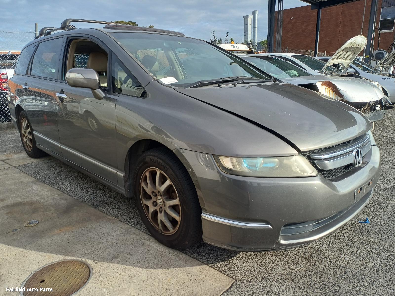 2006 Honda Odyssey Right Front Door