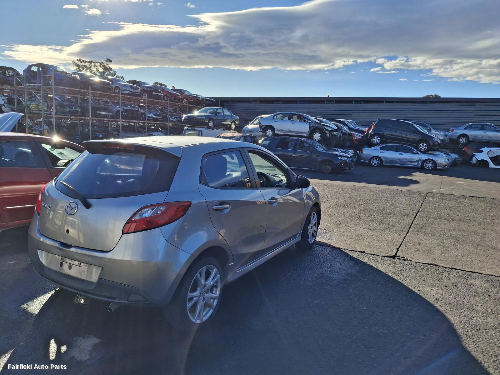 2009 Mazda 2 Right Guard