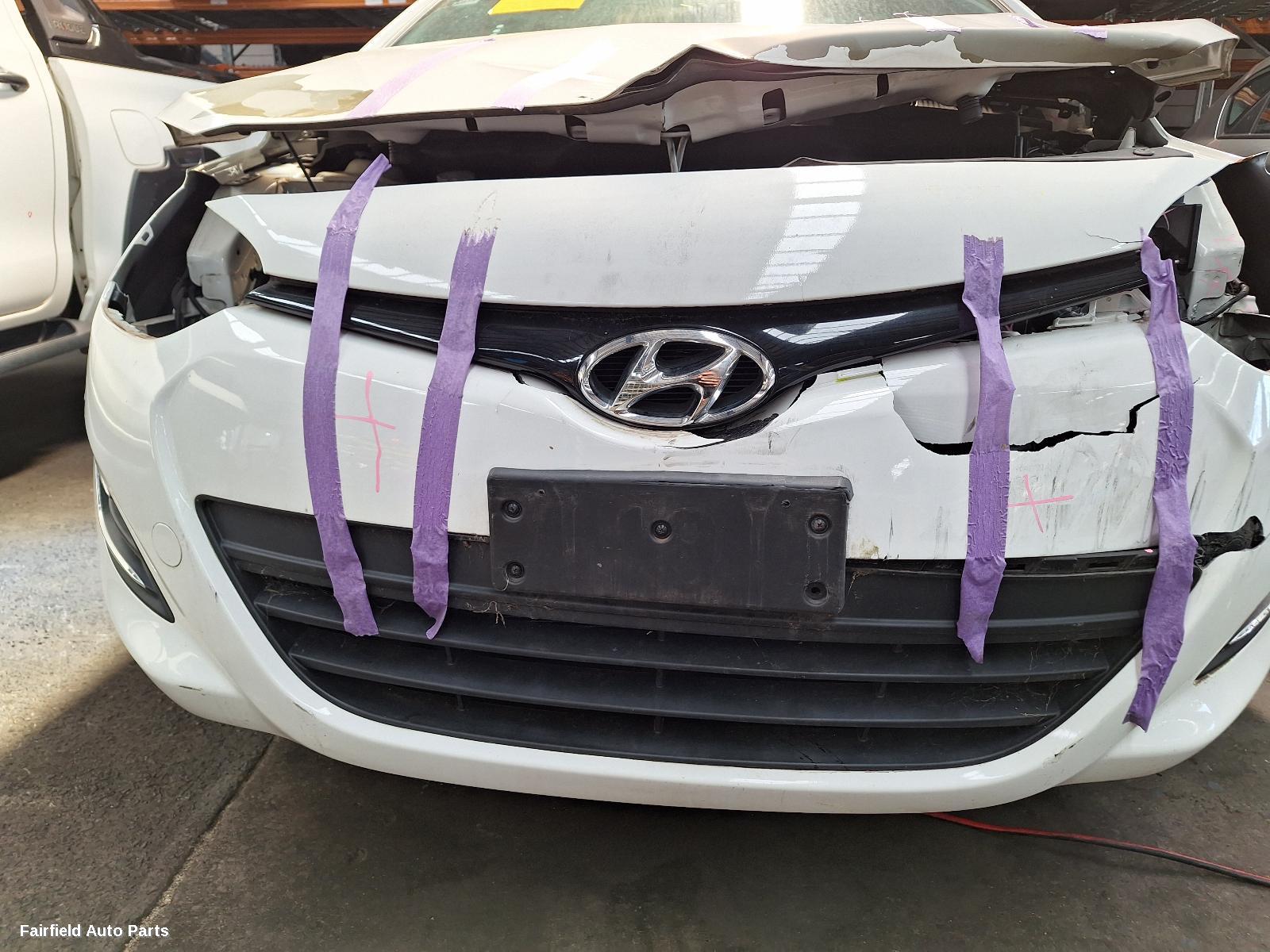 2010-2015 Hyundai I20 Left Front Door Window