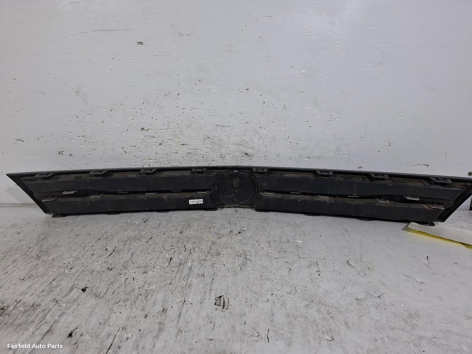 2016-2020 Holden Trax Grille