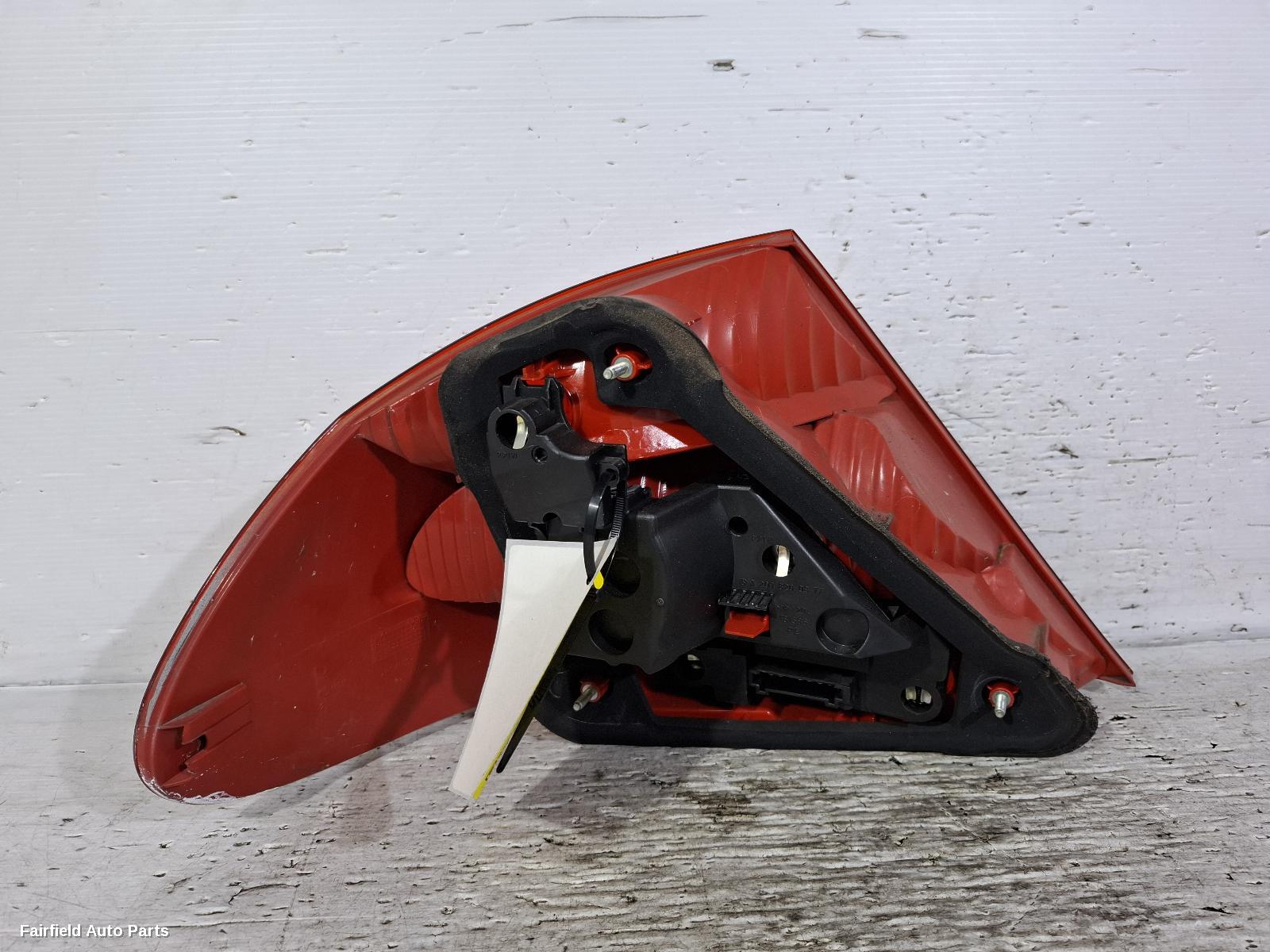 2005-2009 Mercedes Clk Right Taillight