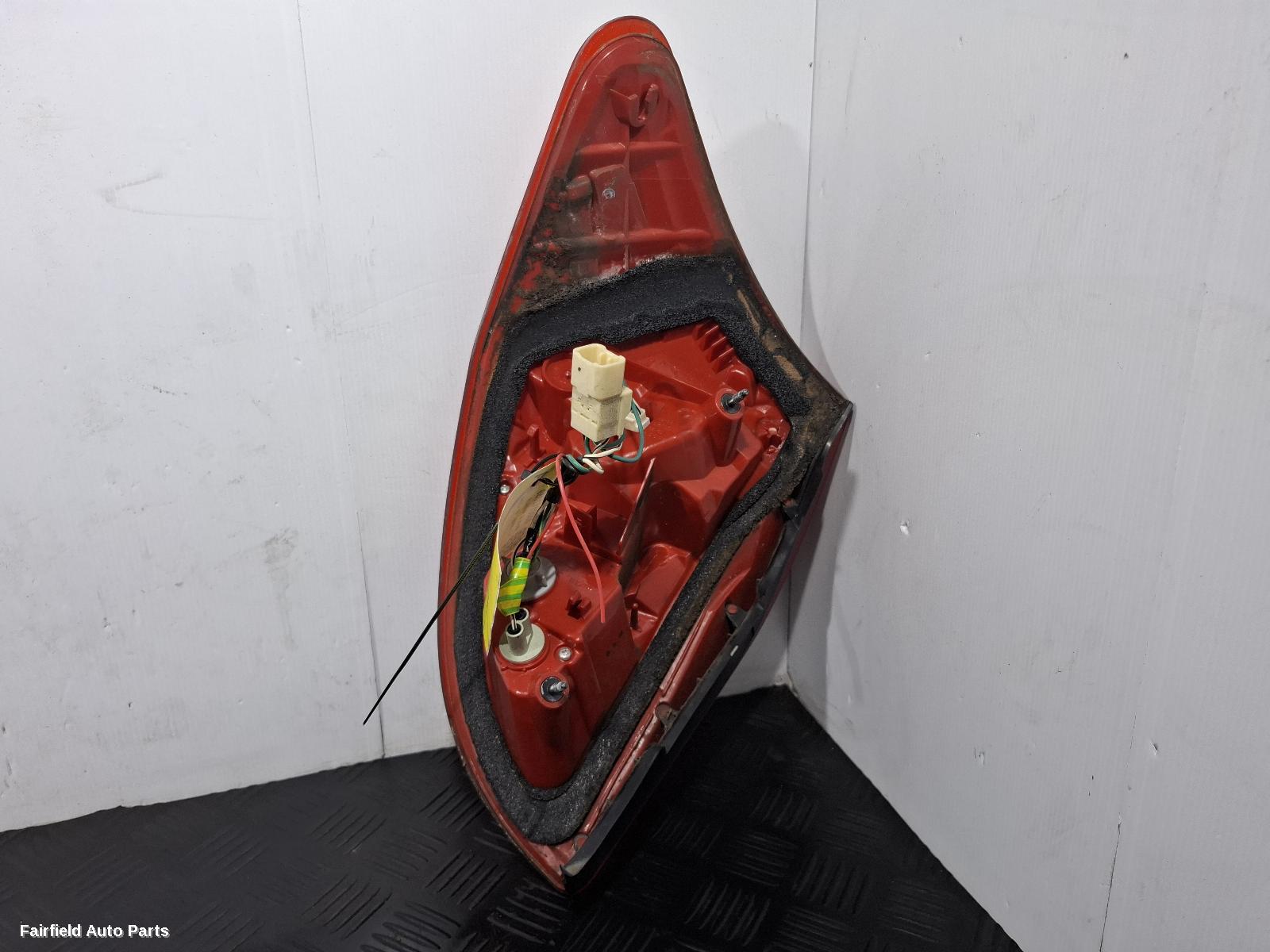 2005-2008 Toyota Rav4 Right Taillight