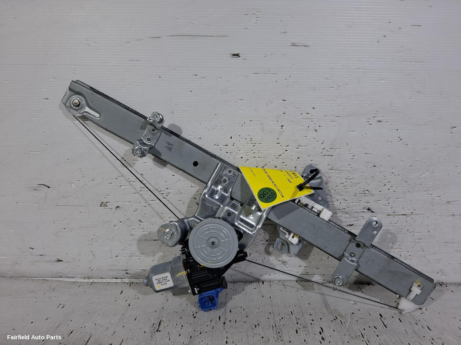 2013-2016 Nissan Pulsar Right Front Window Reg Motor