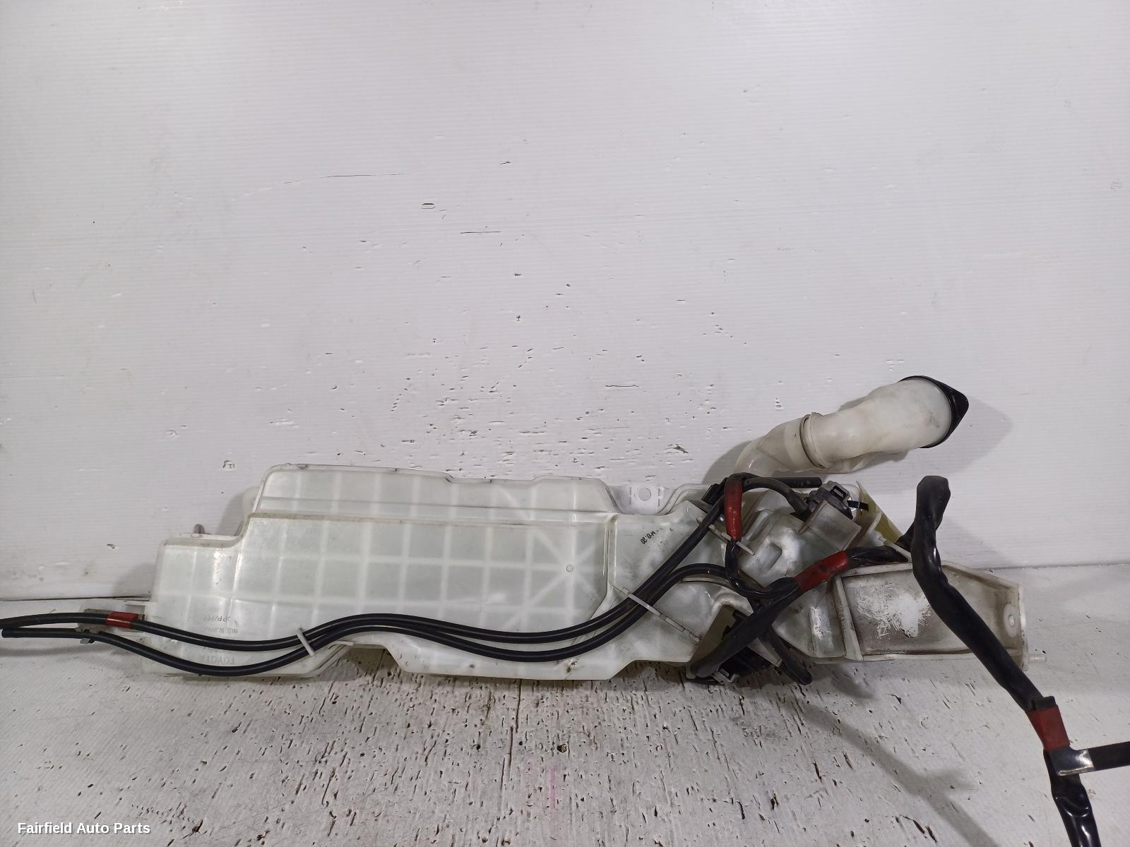 2007-2011 Lexus Lx Series Washer Bottle