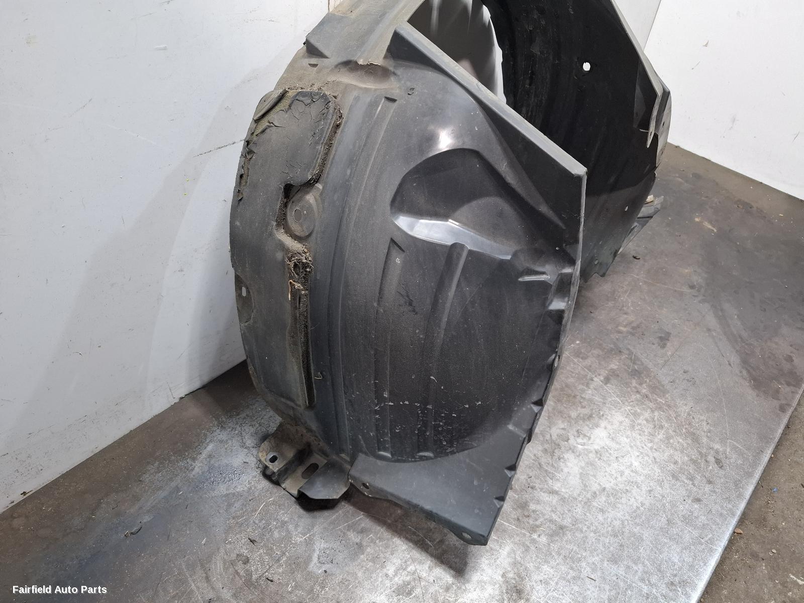 2010-2014 Nissan Dualis Left Guard Liner