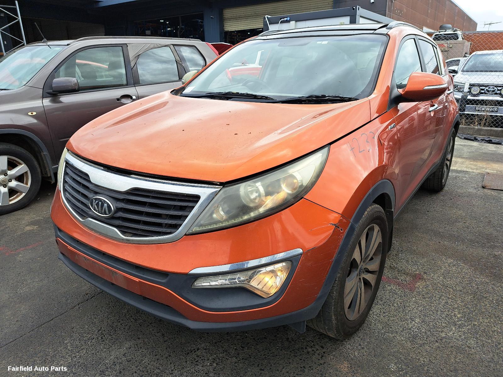 2010-2015 Kia Sportage Right Rear Door Sliding