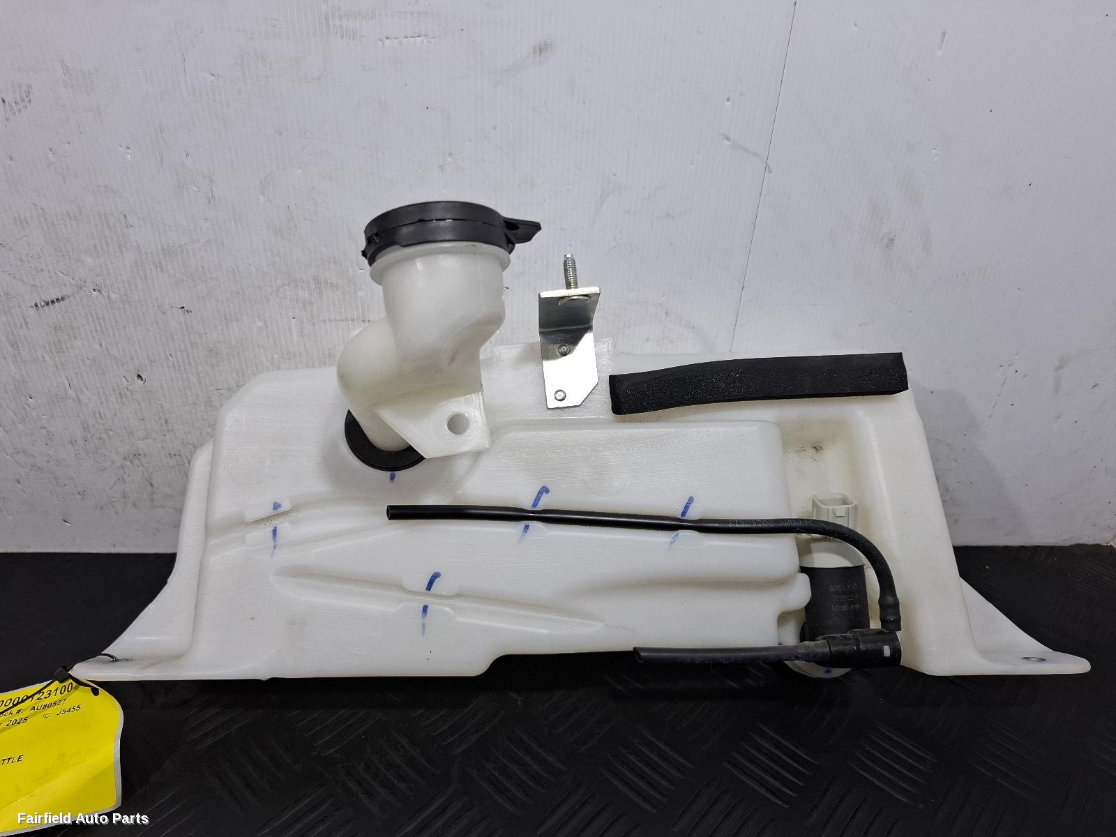 2017-2026 Ldv D90 Washer Bottle