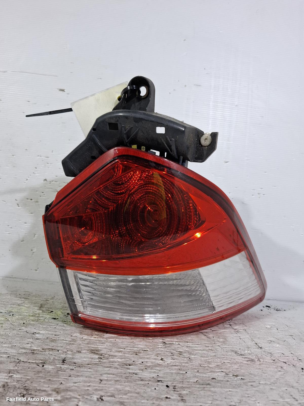 2017-2019 Toyota Yaris Left Taillight