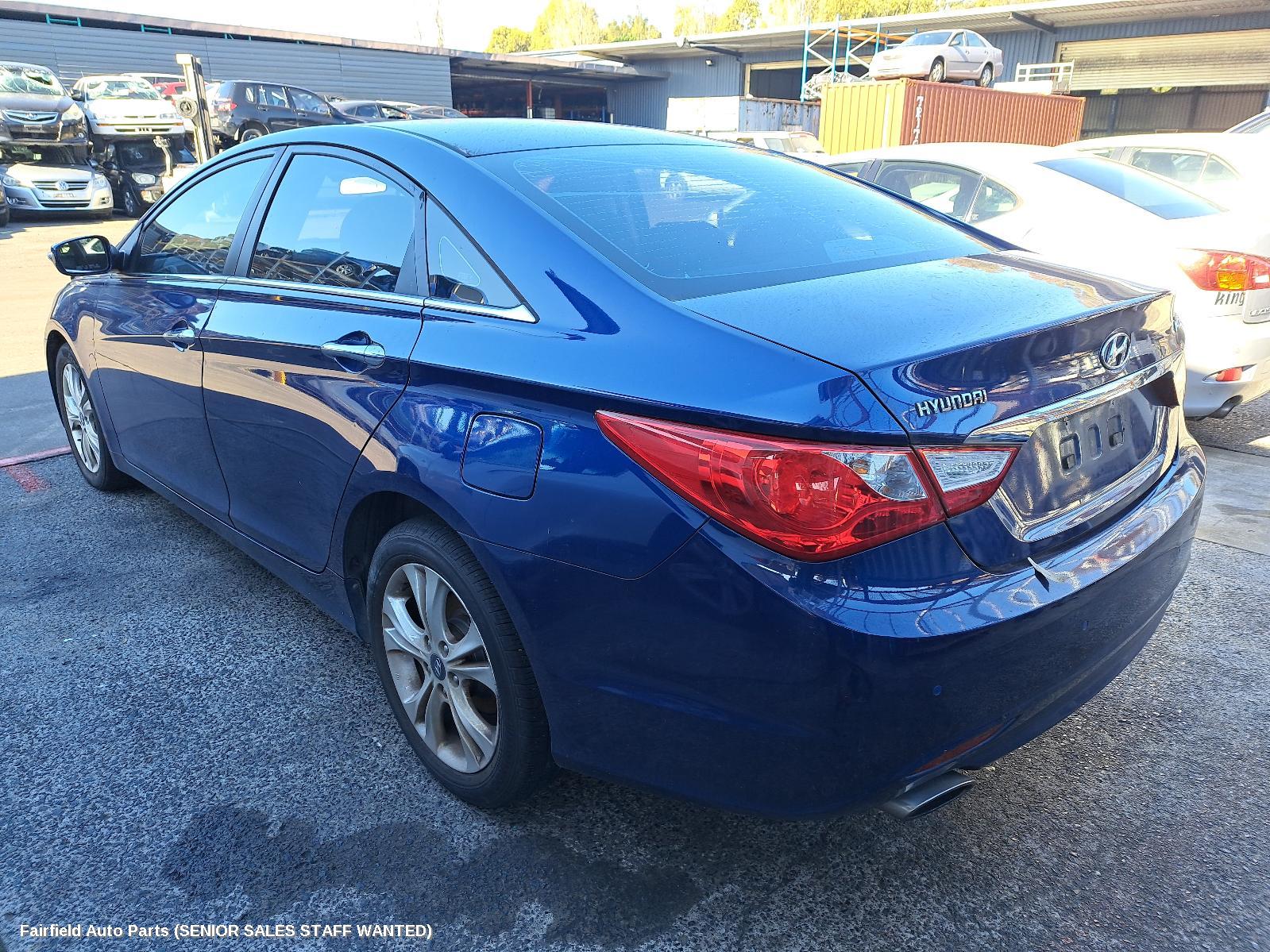 2010 Hyundai I45 Left Door Mirror