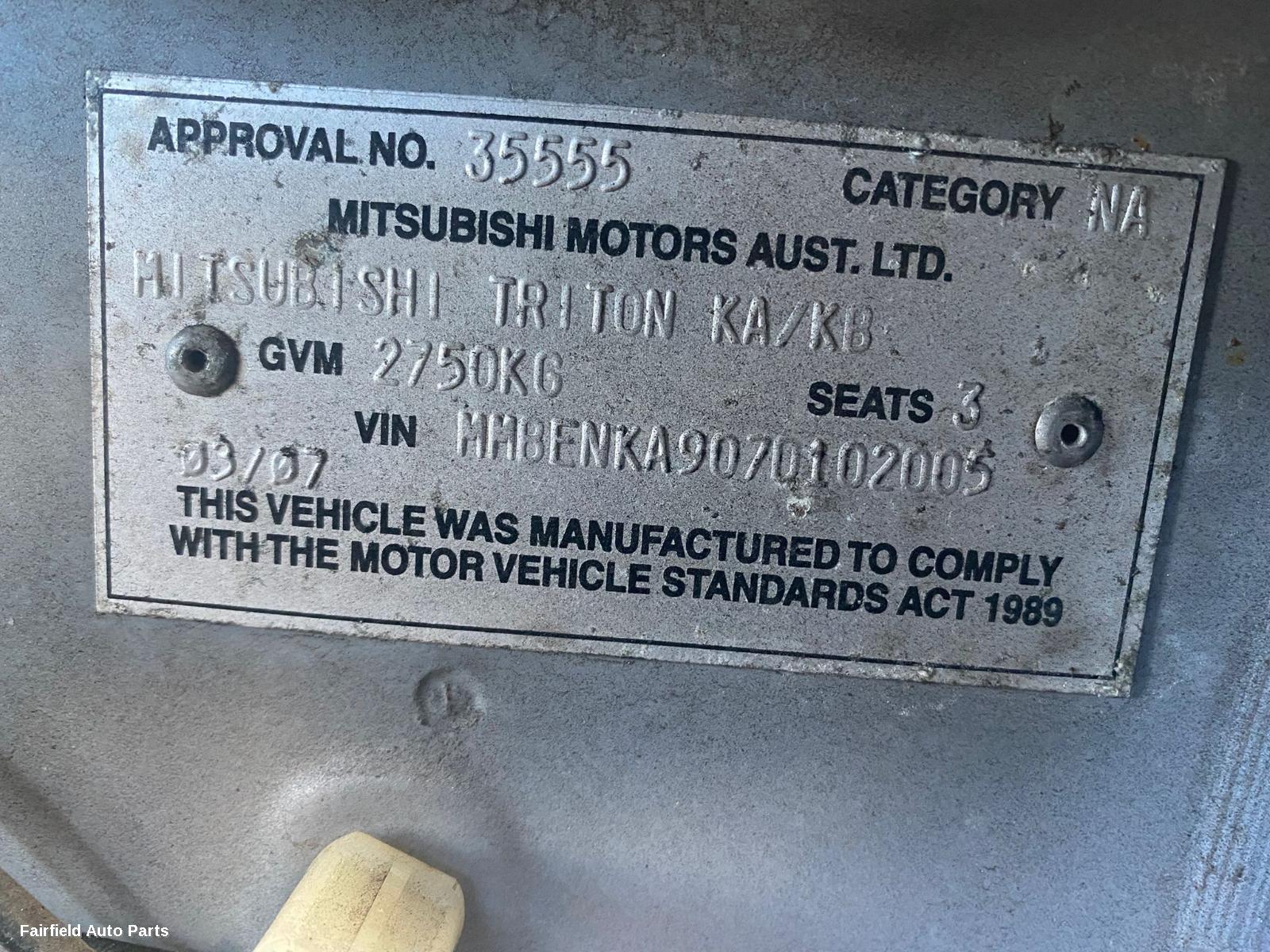 2007 Mitsubishi Triton Left Headlamp