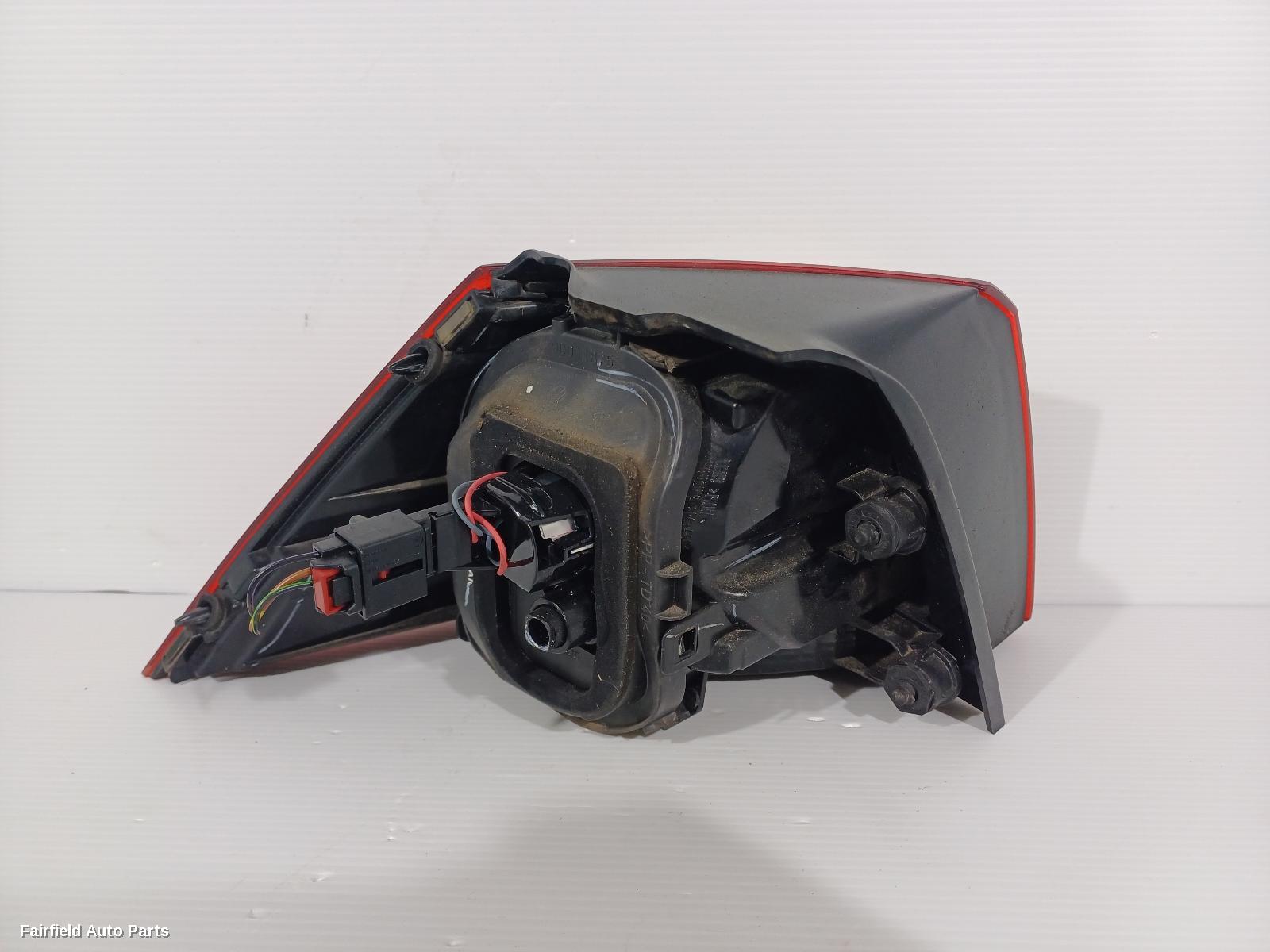 2016 Volkswagen Golf Right Taillight