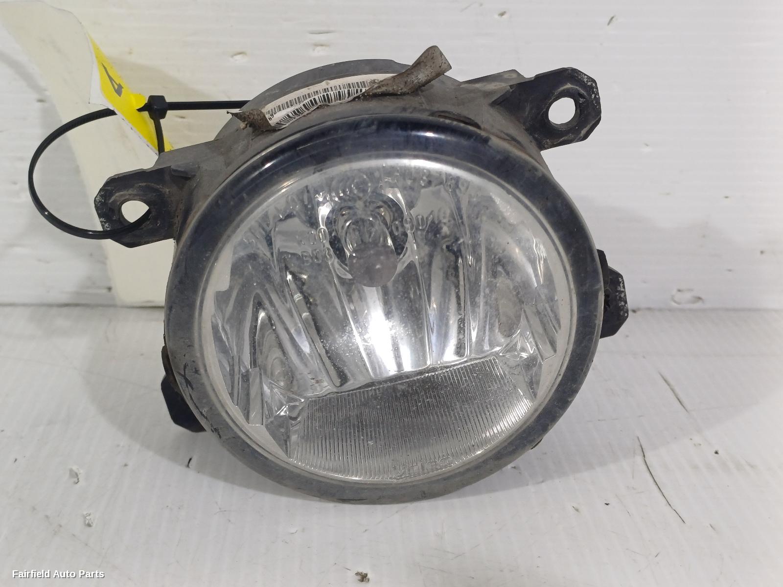 2014-2018 Jeep Cherokee Right Indicator Fog Side
