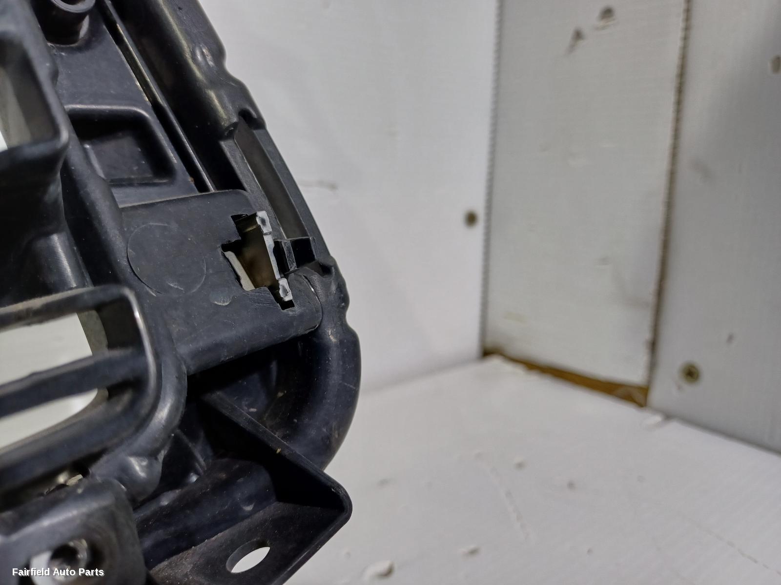 2016-2021 Toyota Kluger Grille