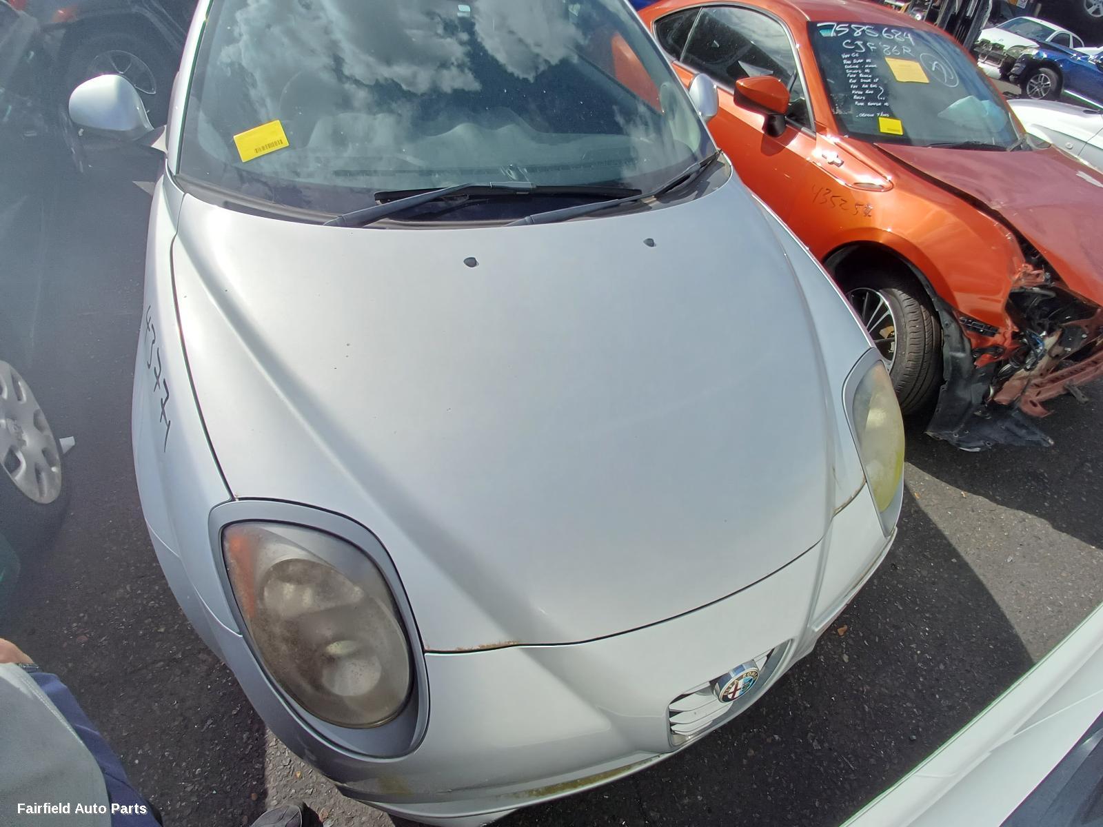 2015 Alfa Romeo Mito Right Front Door